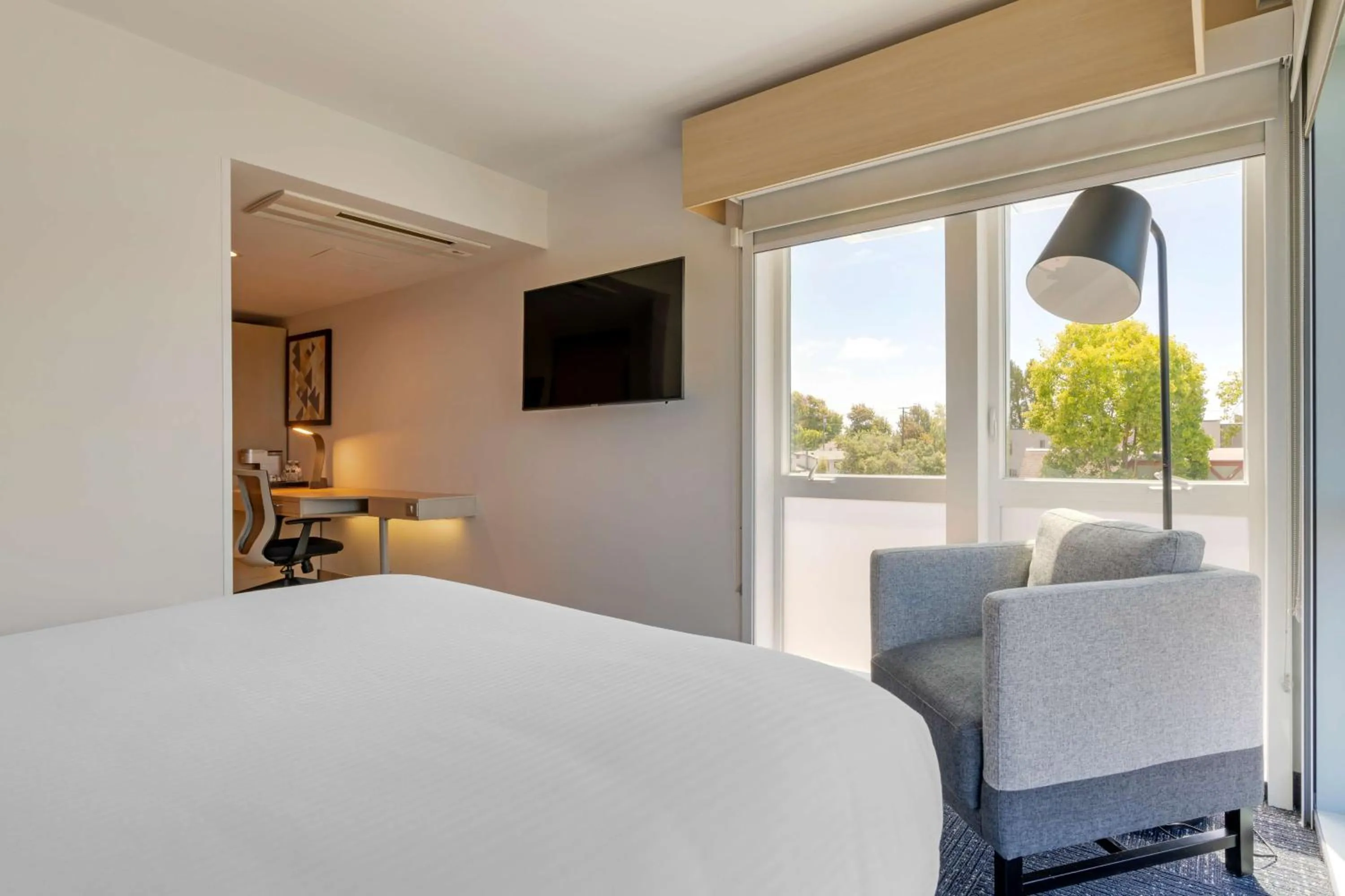 Bedroom, Bed in Aiden by Best Western Berkeley