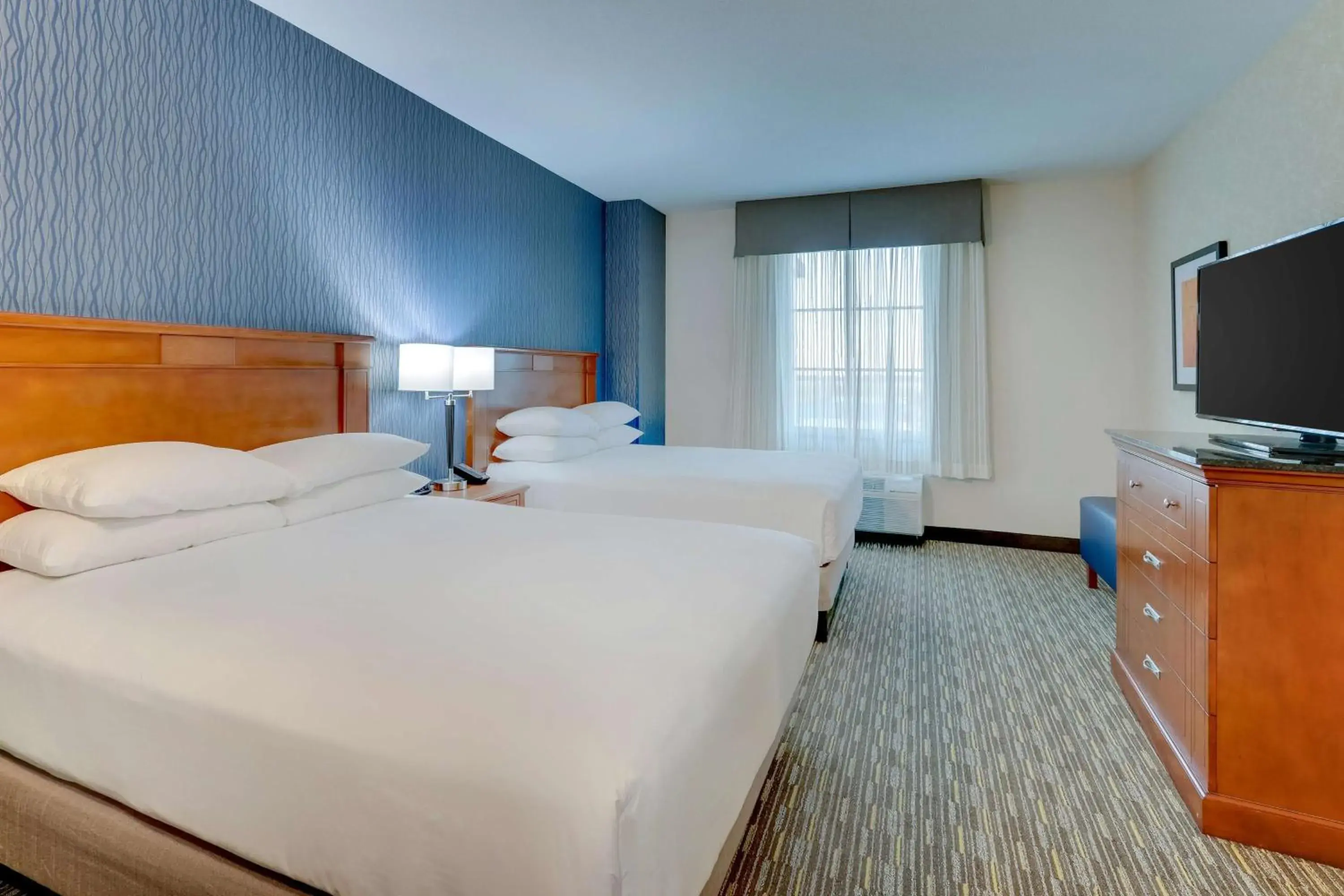 Bedroom, Bed in Drury Inn & Suites Sikeston Bedroom, Bed in Drury Inn & Suites Sikeston