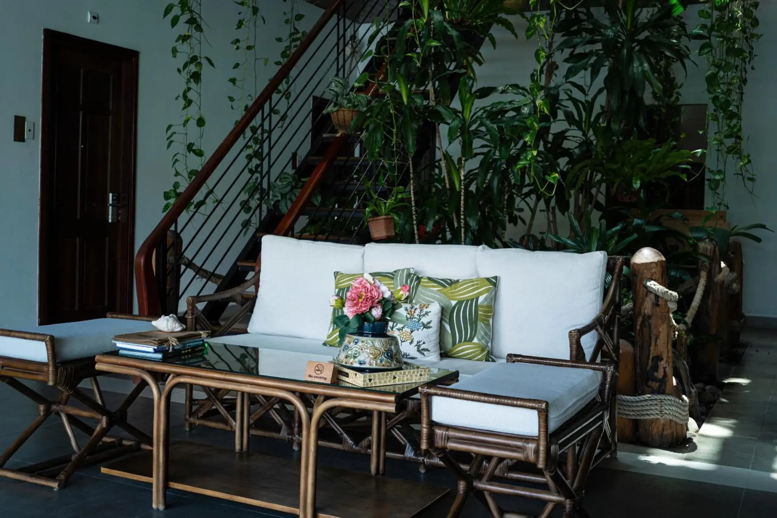 Property building in Nicobar Con Dao Hotel Property building in Nicobar Con Dao Hotel