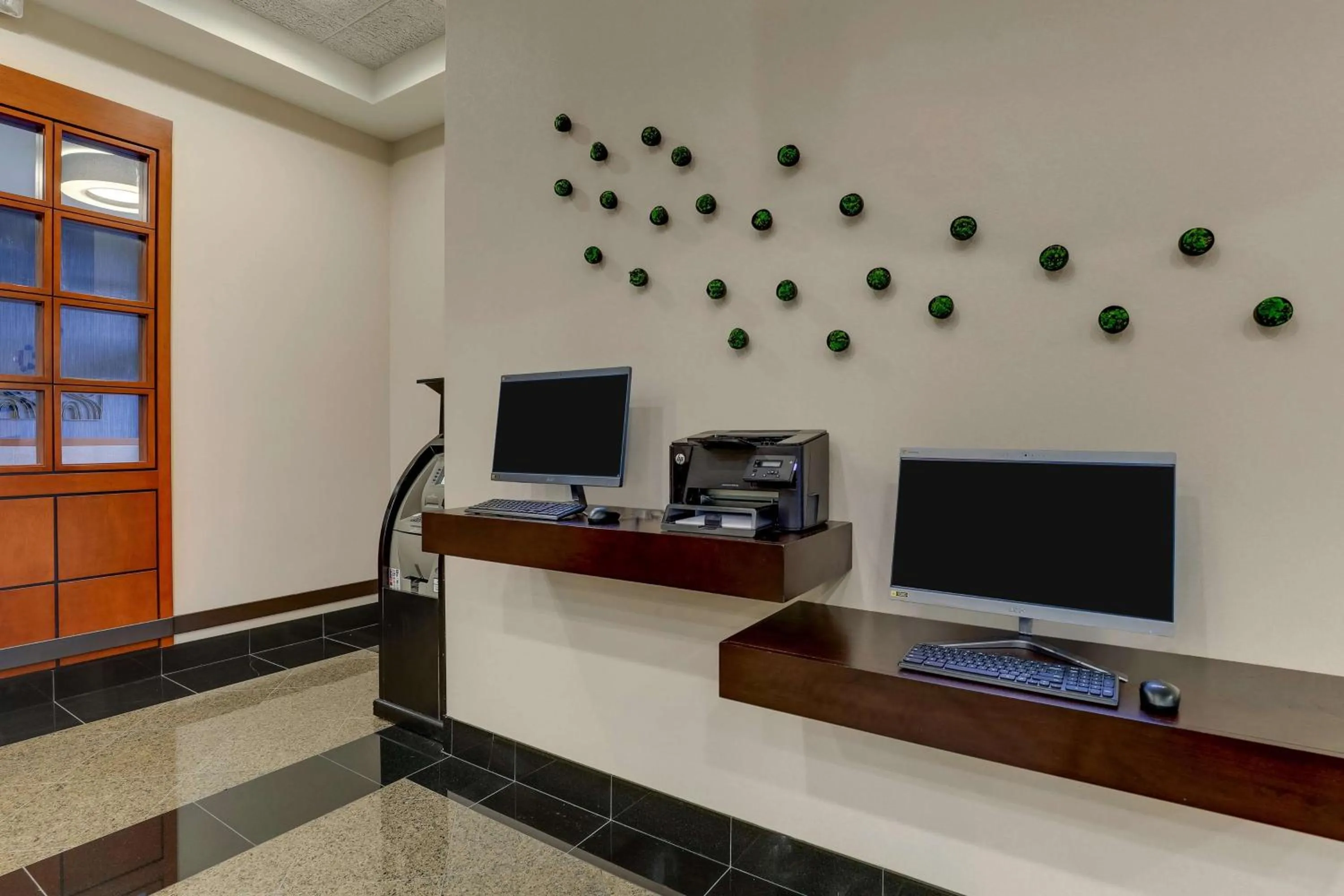 Business facilities in Drury Inn & Suites St. Louis Arnold