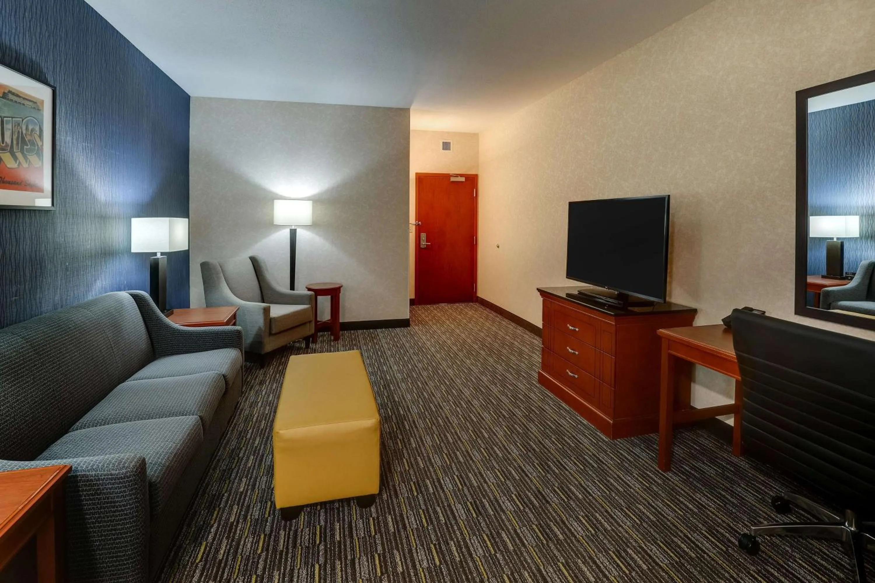 Photo of the whole room in Drury Inn & Suites St. Louis Arnold