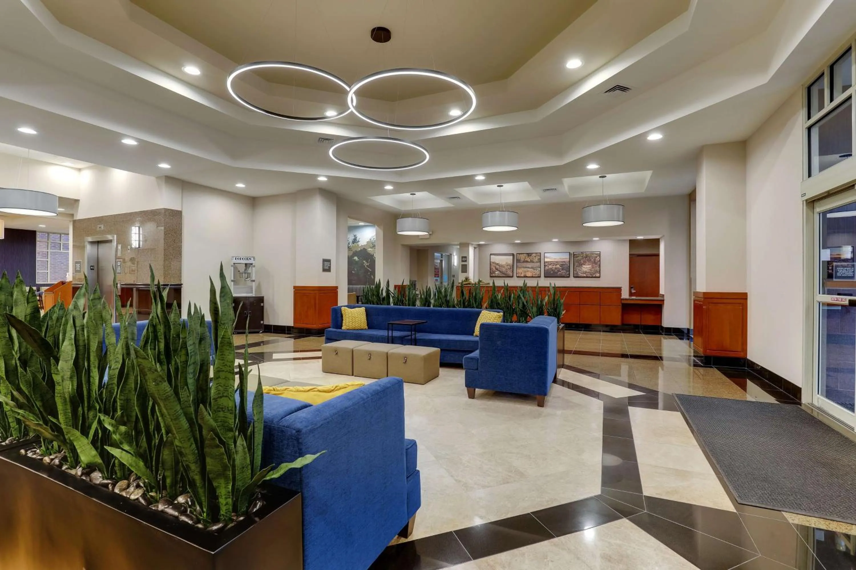 Lobby or reception in Drury Inn & Suites St. Louis Arnold