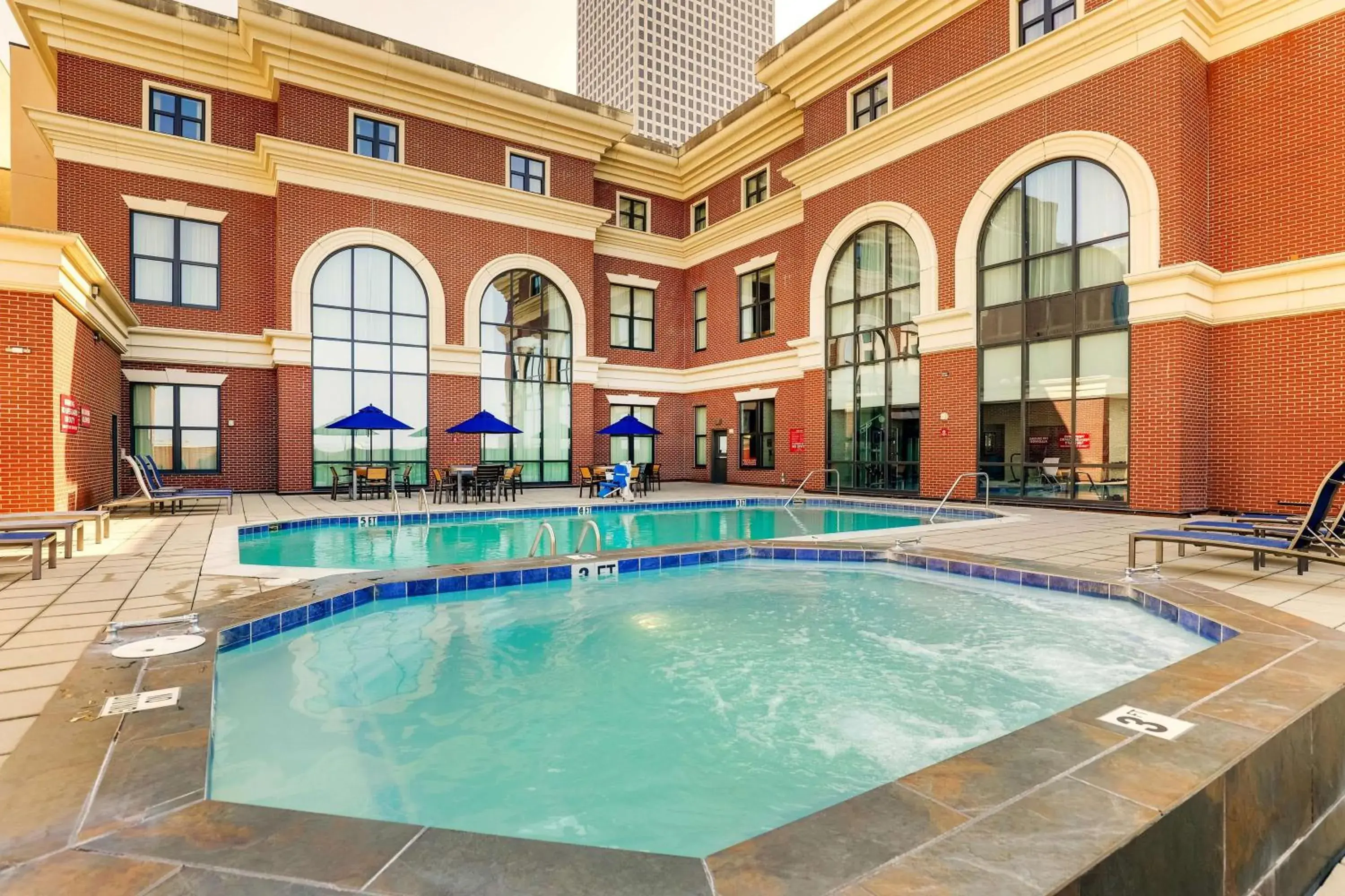Pool view in Drury Plaza Hotel New Orleans Pool view in Drury Plaza Hotel New Orleans