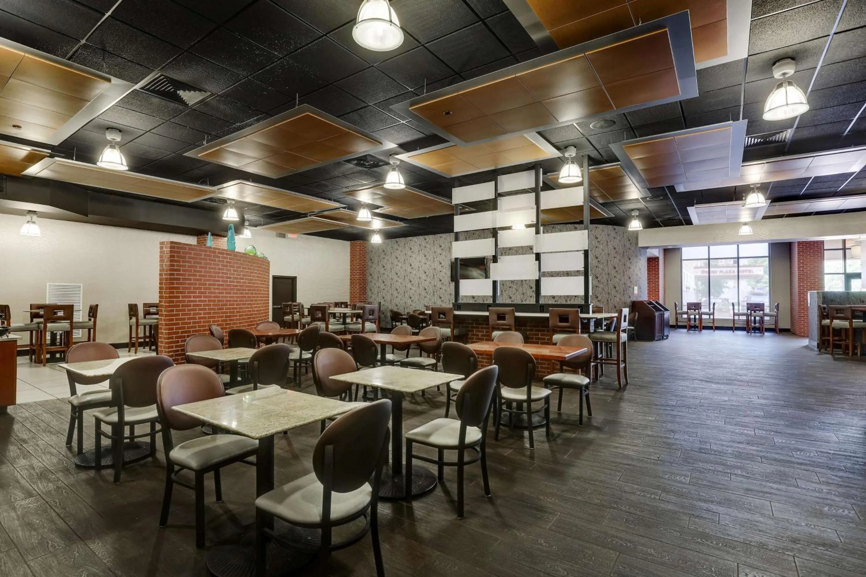 Breakfast in Drury Plaza Hotel New Orleans