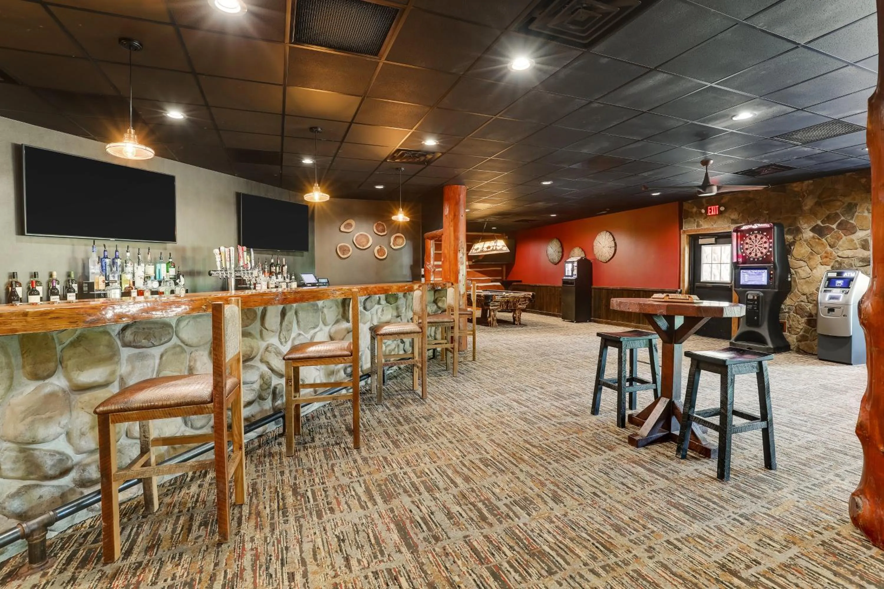 Lounge or bar in Stoney Creek Hotel La Crosse - Onalaska