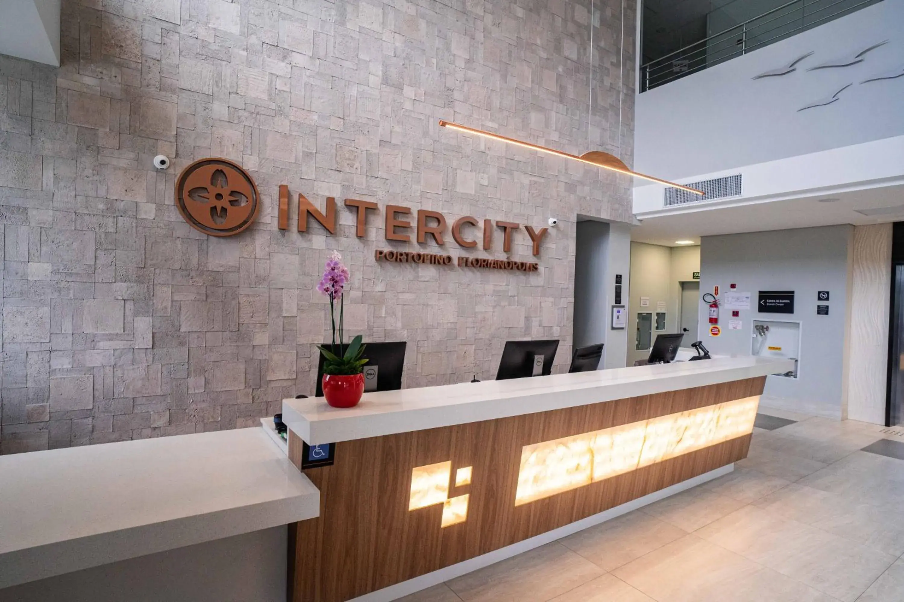 Lobby or reception in Intercity Portofino Florianópolis Lobby or reception in Intercity Portofino Florianópolis
