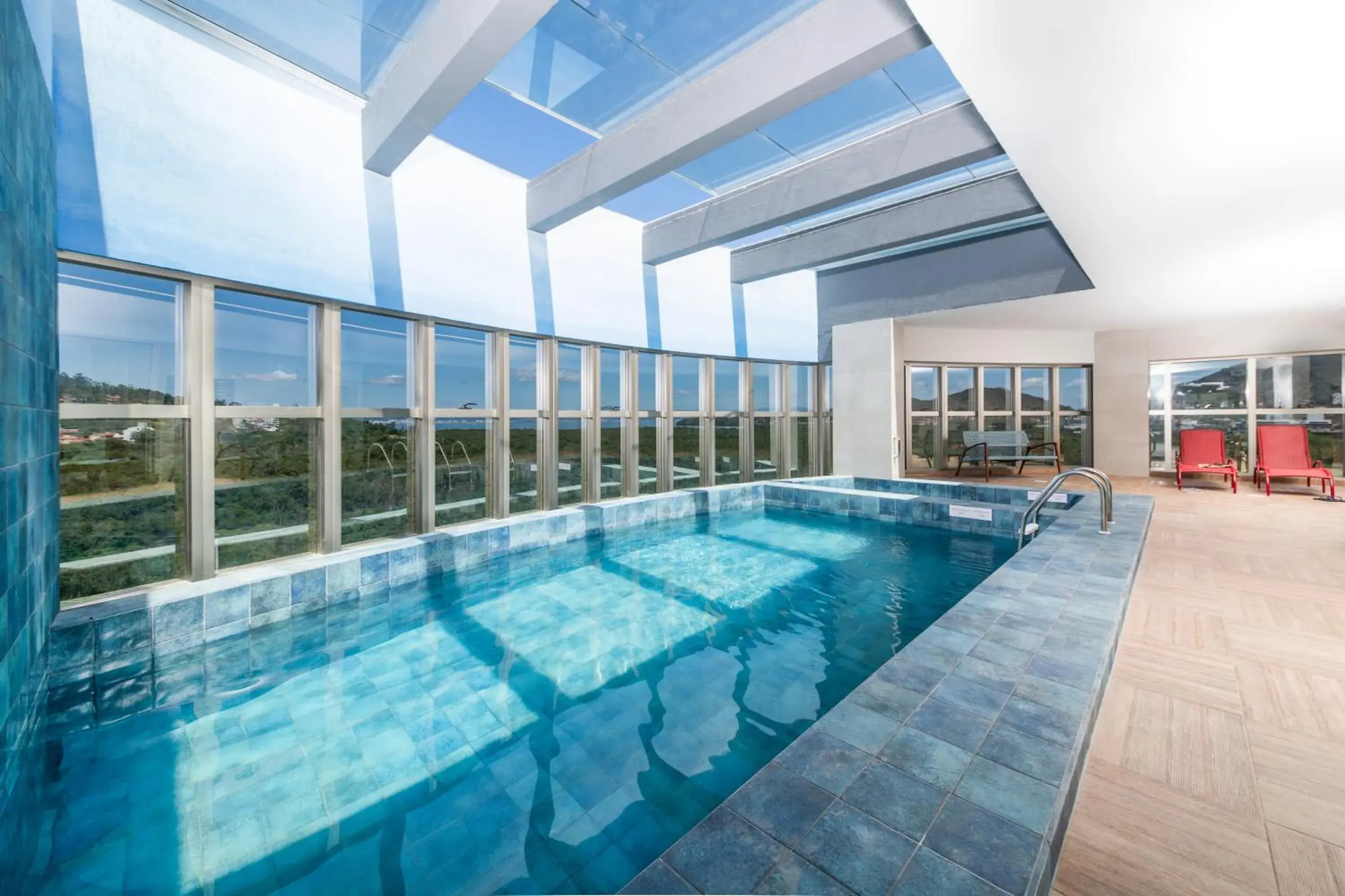 Swimming pool in Intercity Portofino Florianópolis Swimming pool in Intercity Portofino Florianópolis