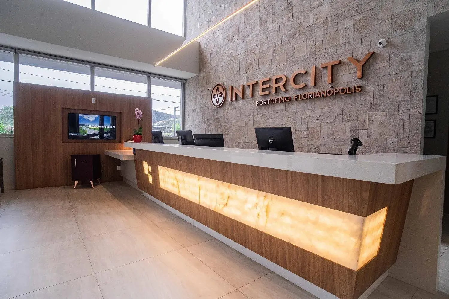 Lobby or reception in Intercity Portofino Florianópolis Lobby or reception in Intercity Portofino Florianópolis