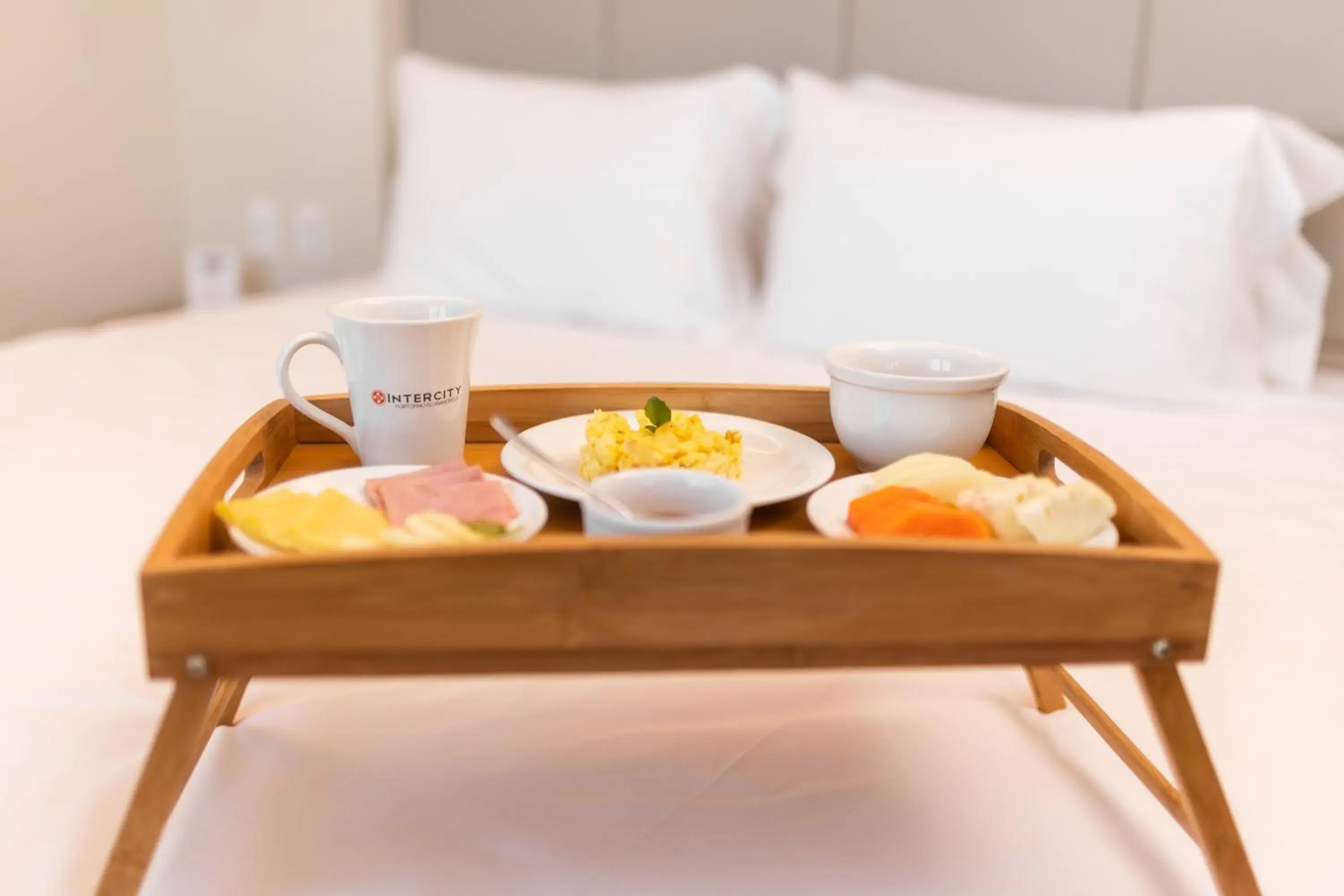 TV and multimedia, Bed in Intercity Portofino Florianópolis TV and multimedia, Bed in Intercity Portofino Florianópolis