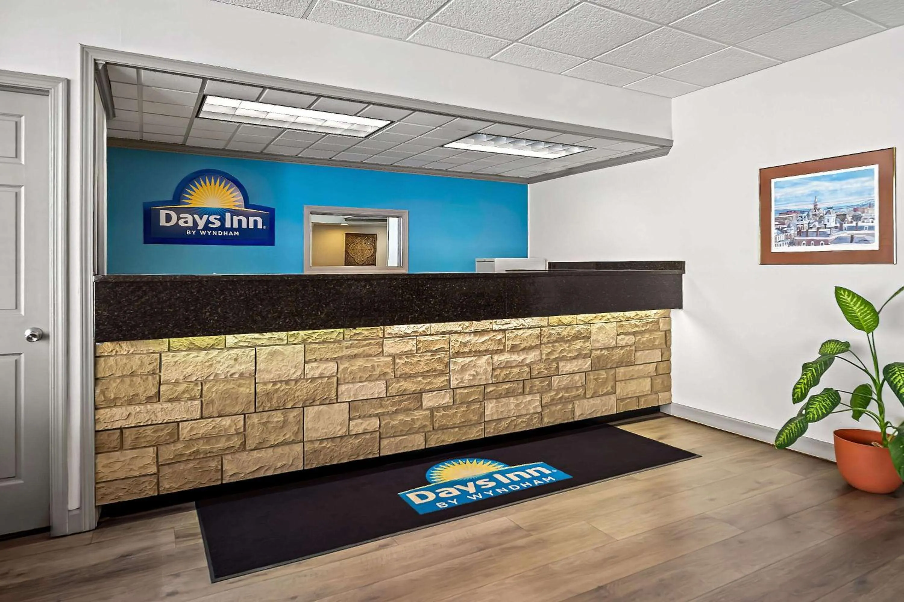 Lobby or reception in Days Inn by Wyndham Dubuque