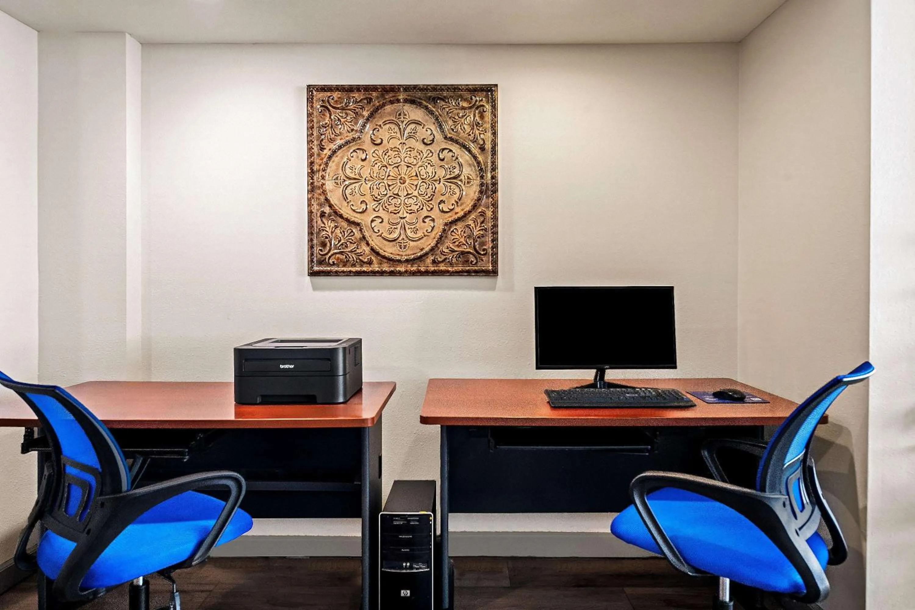 Business facilities in Days Inn by Wyndham Dubuque