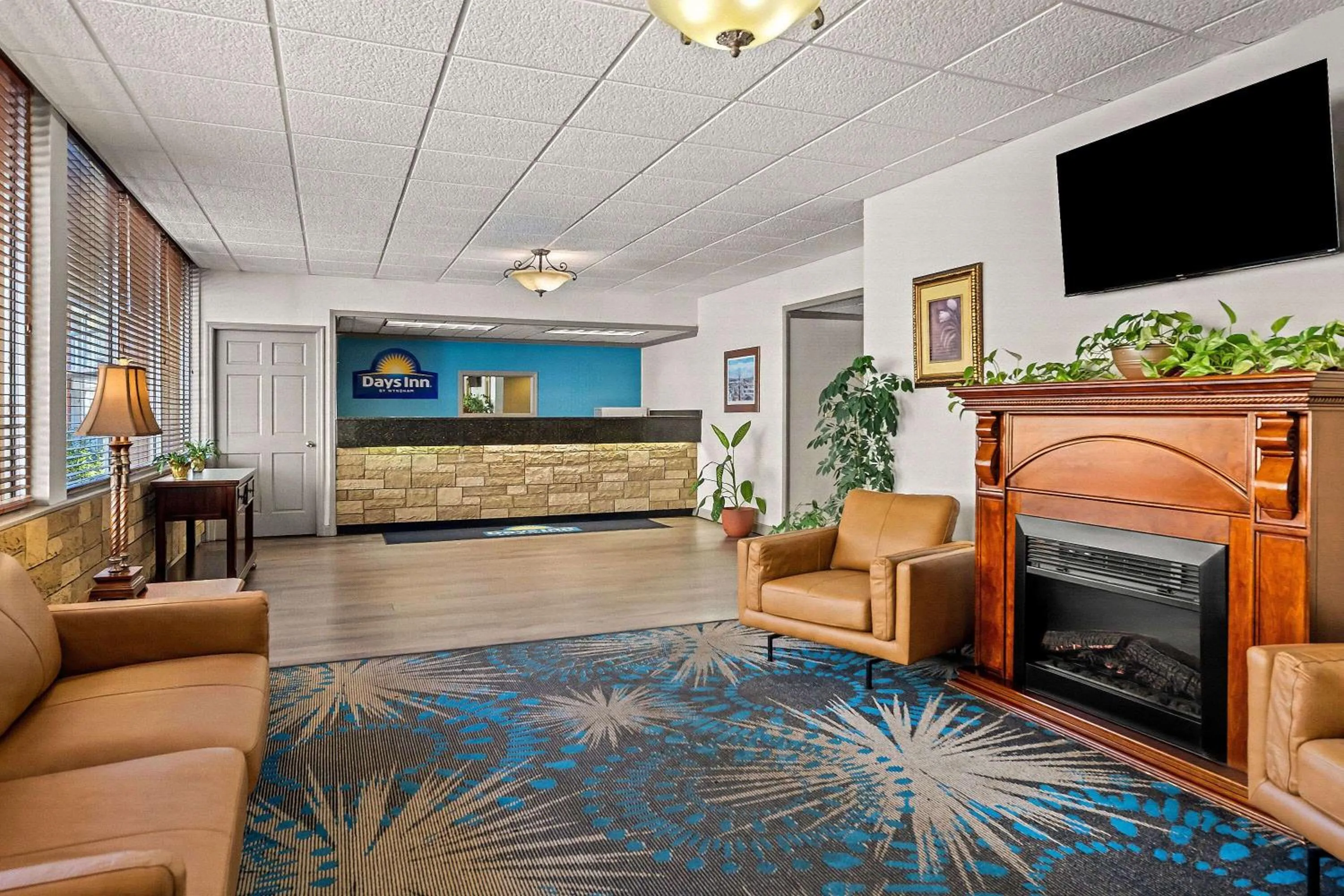 Lobby or reception in Days Inn by Wyndham Dubuque