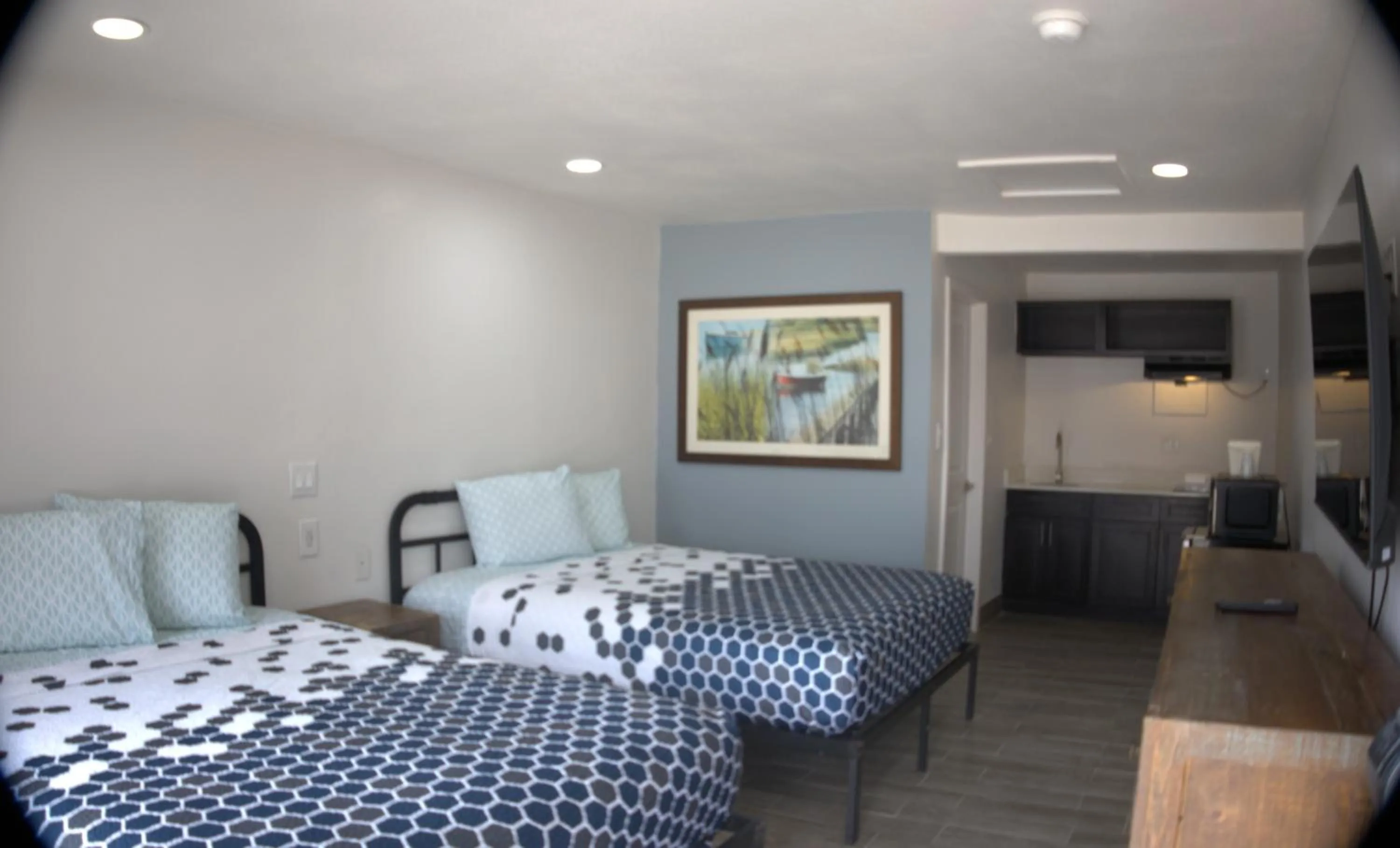 Photo of the whole room, Bed in Rodeway Inn