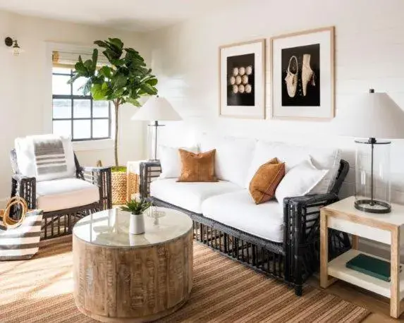 Living room, Bed in Inn on the Lakes Living room, Bed in Inn on the Lakes