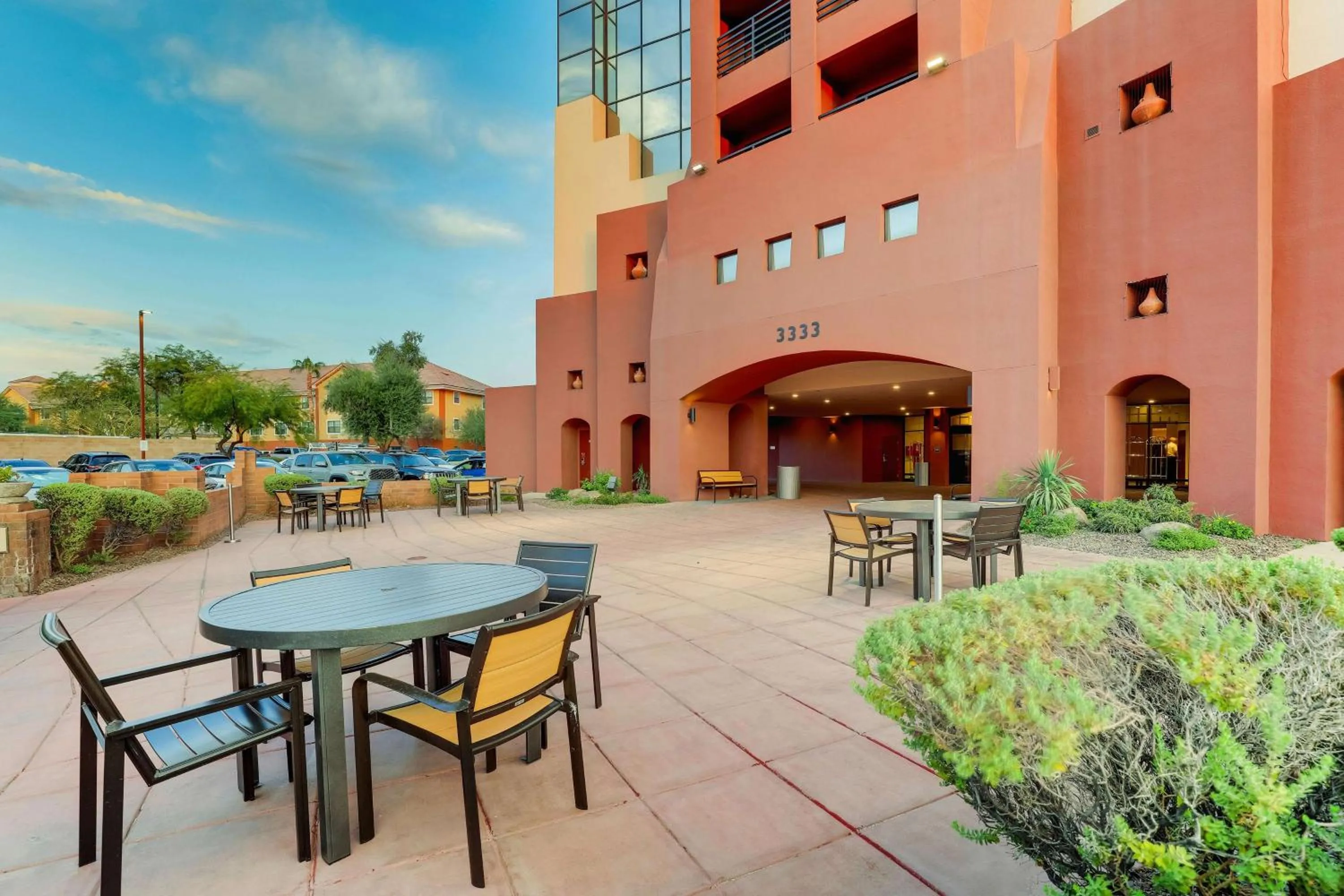 Property building in Drury Inn & Suites Phoenix Airport