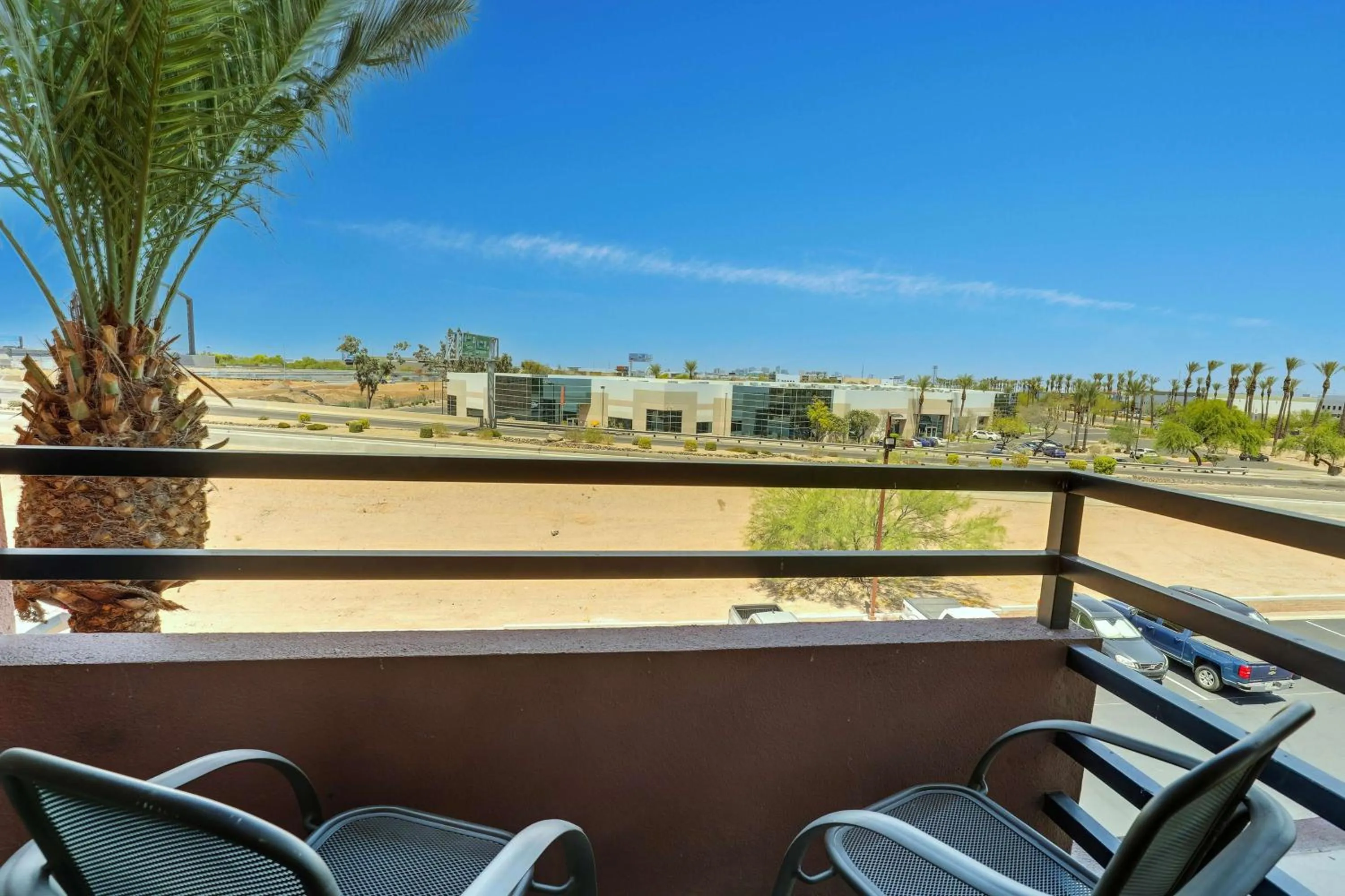 Bedroom in Drury Inn & Suites Phoenix Airport