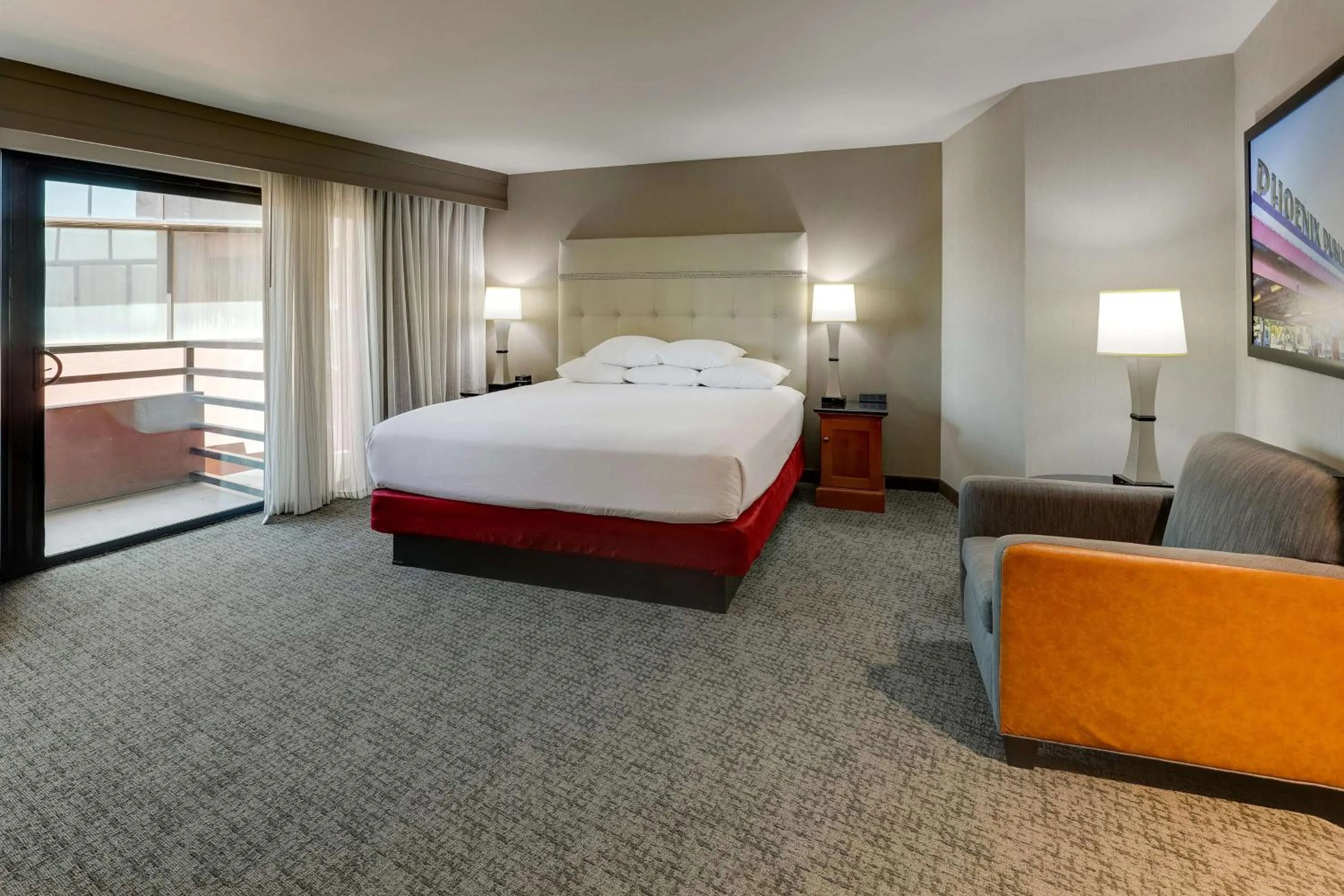 Bedroom, Bed in Drury Inn & Suites Phoenix Airport