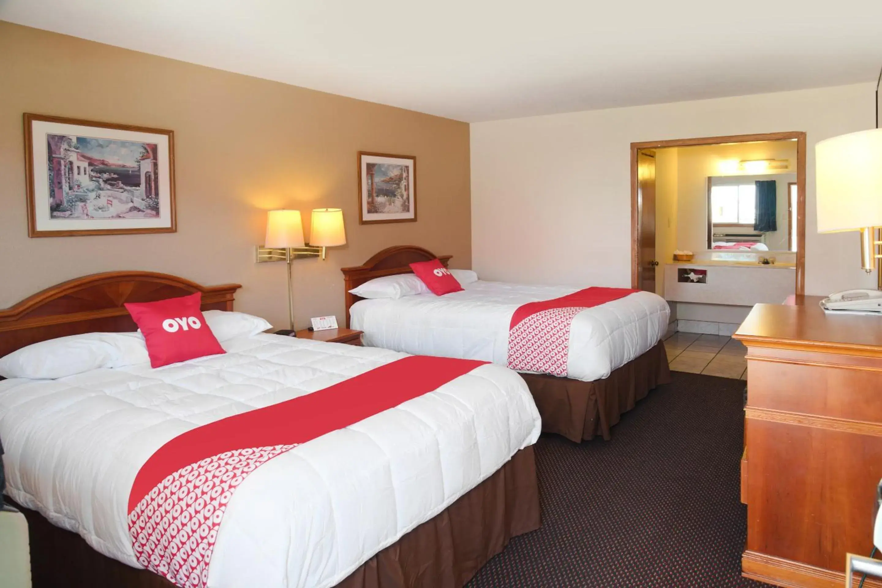 2 Queen Bed Smoking in OYO Hotel Guymon OK US-54 2 Queen Bed Smoking in OYO Hotel Guymon OK US-54