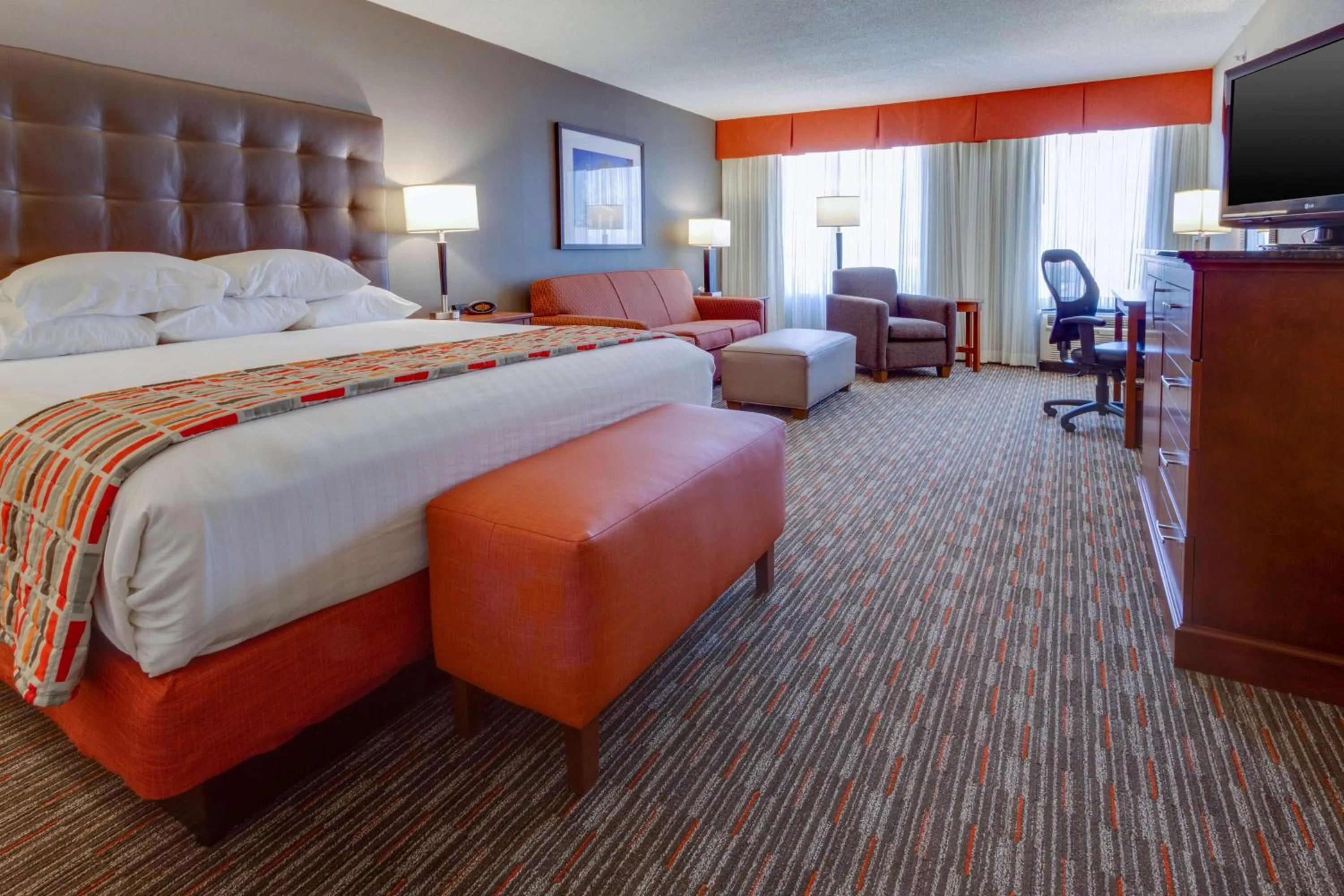 Photo of the whole room, Bed in Drury Inn & Suites Memphis Southaven