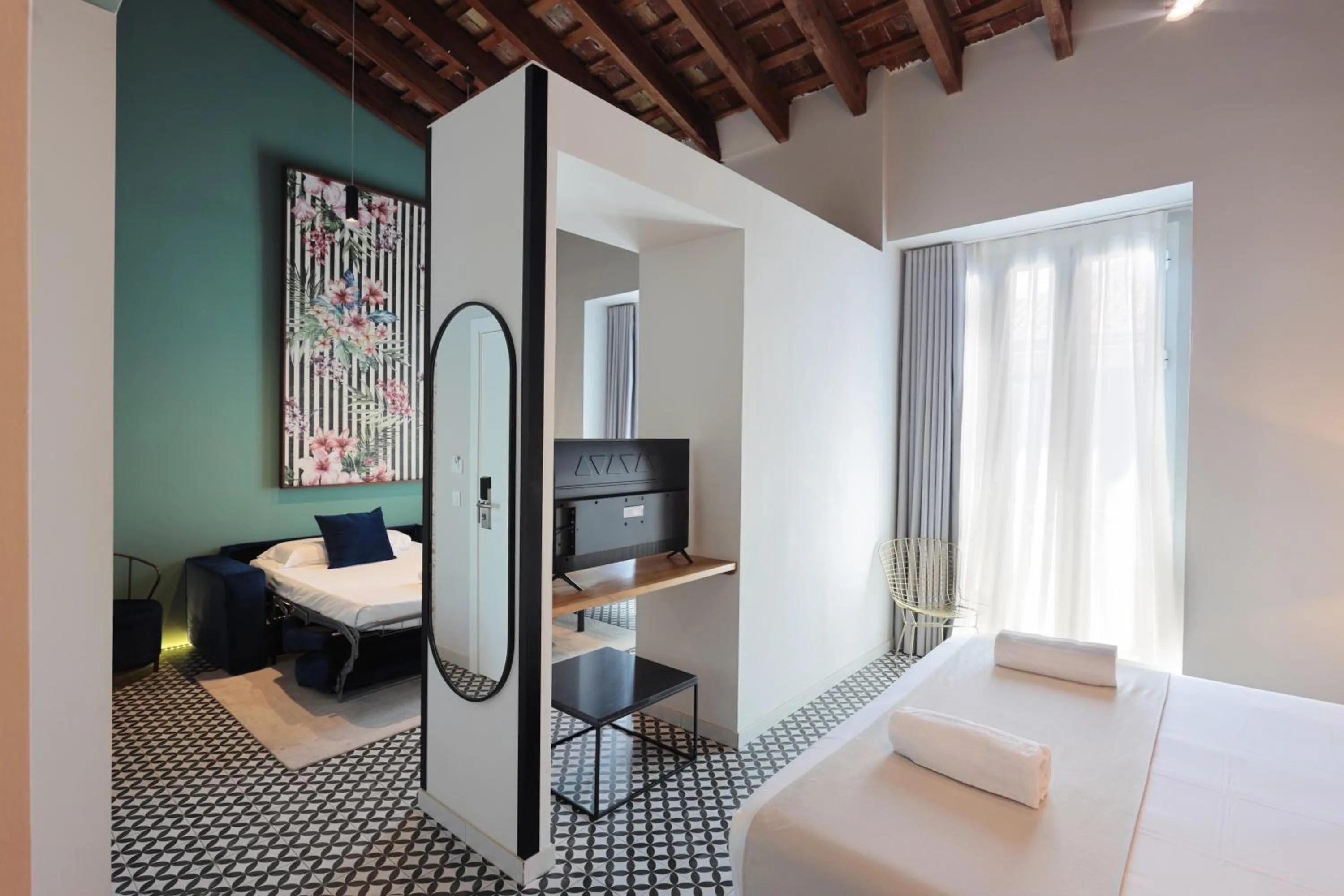 Bed in YOU & CO. Quart Boutique