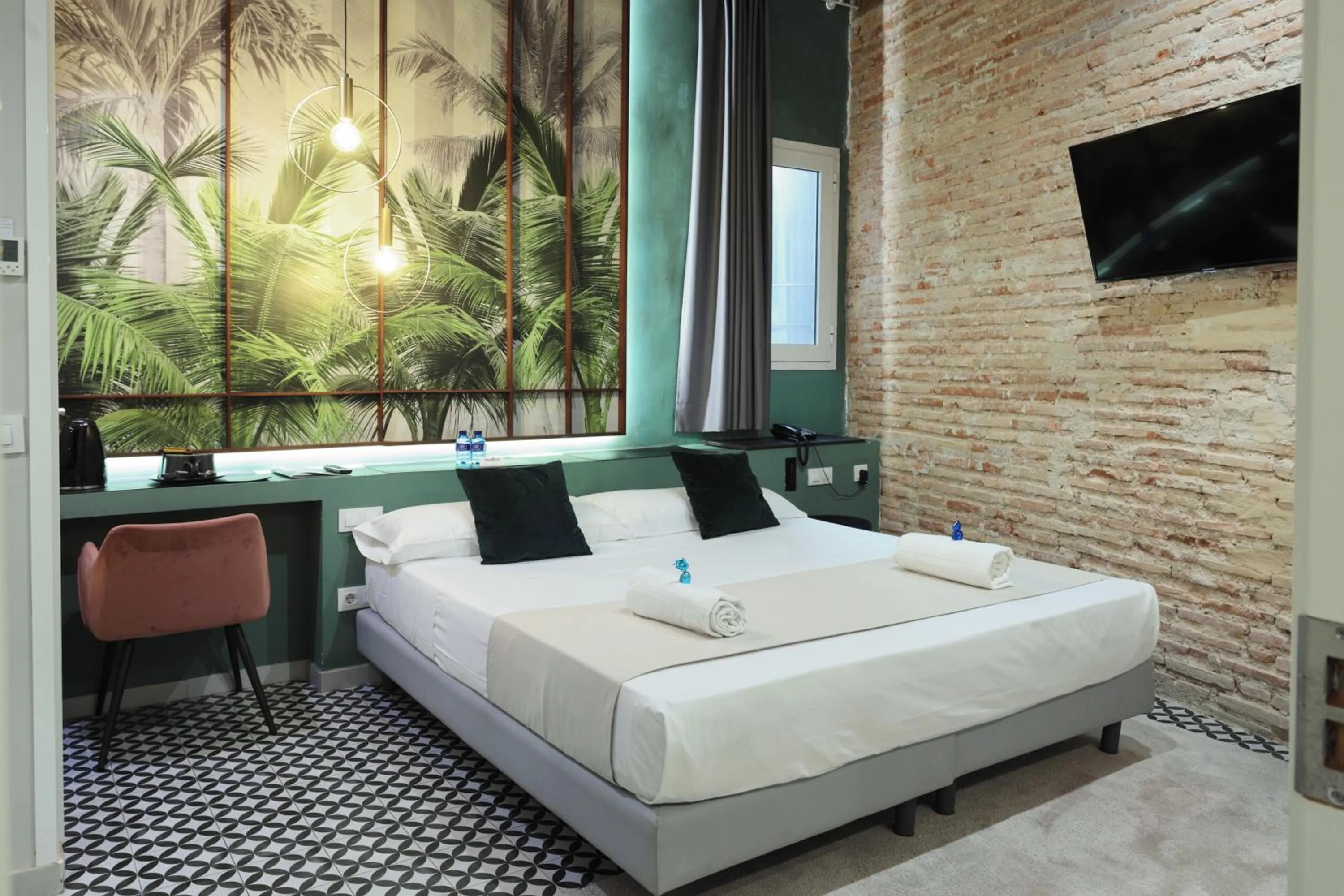 Bed in YOU & CO. Quart Boutique