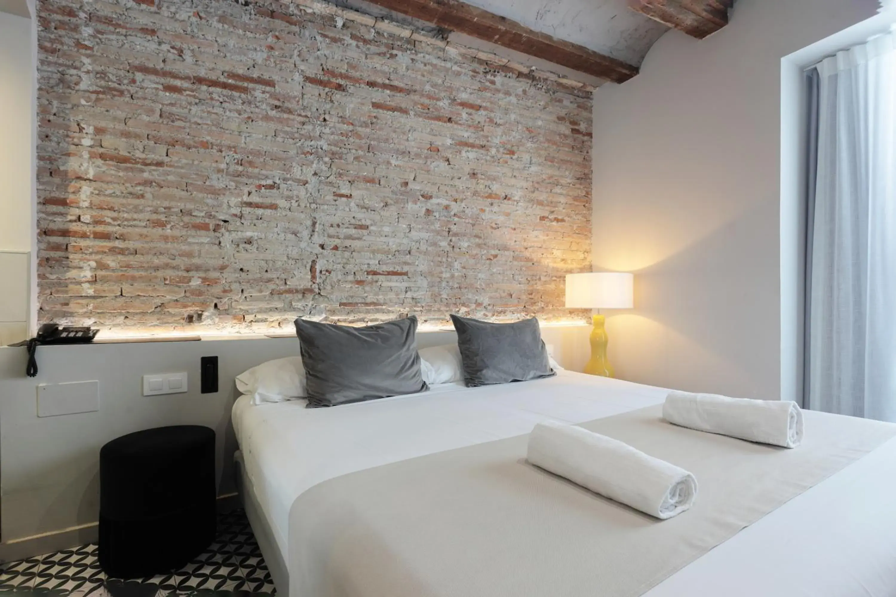 Property building, Bed in YOU & CO. Quart Boutique Property building, Bed in YOU & CO. Quart Boutique