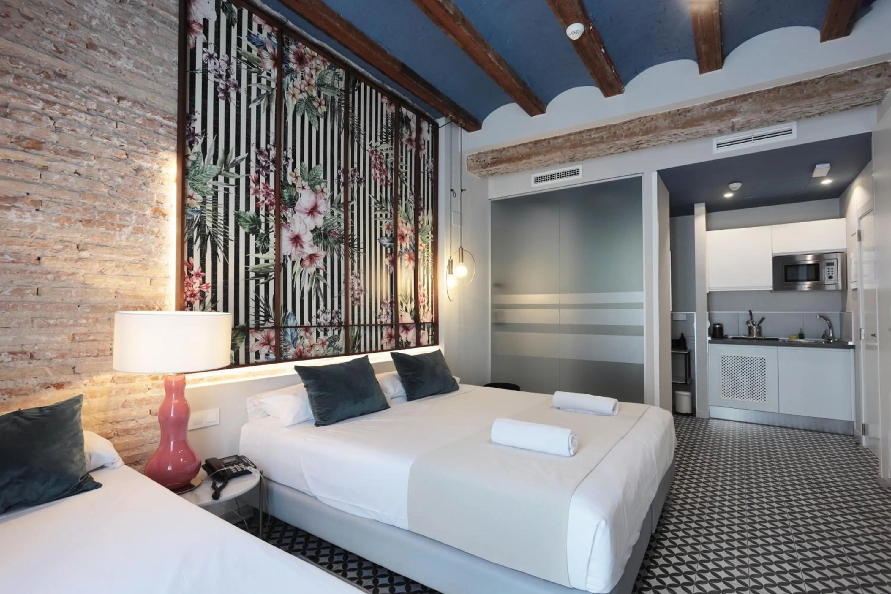 Bed in YOU & CO. Quart Boutique