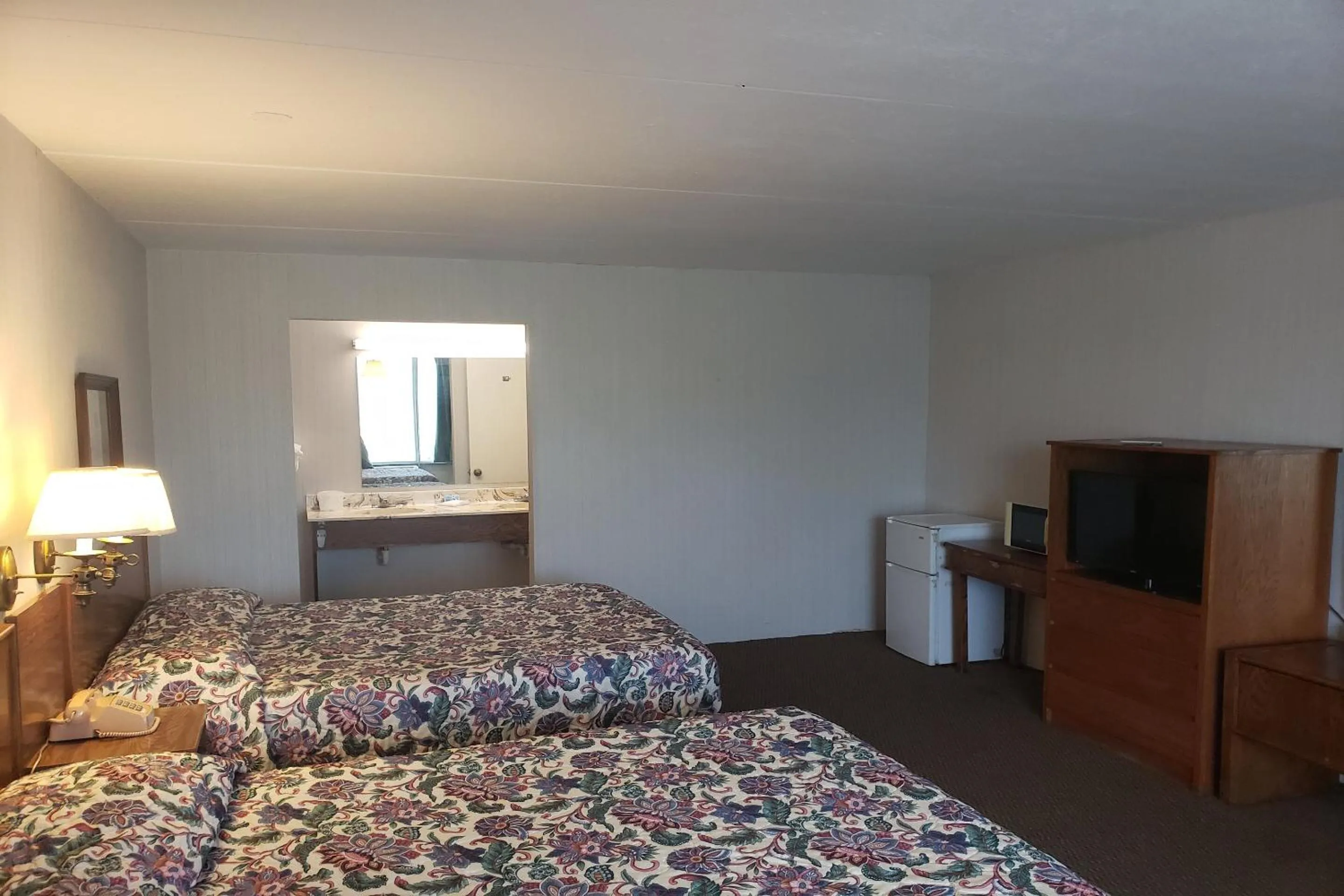 Bedroom, Bed in OYO Hotel Whitely City Hwy 27 KY