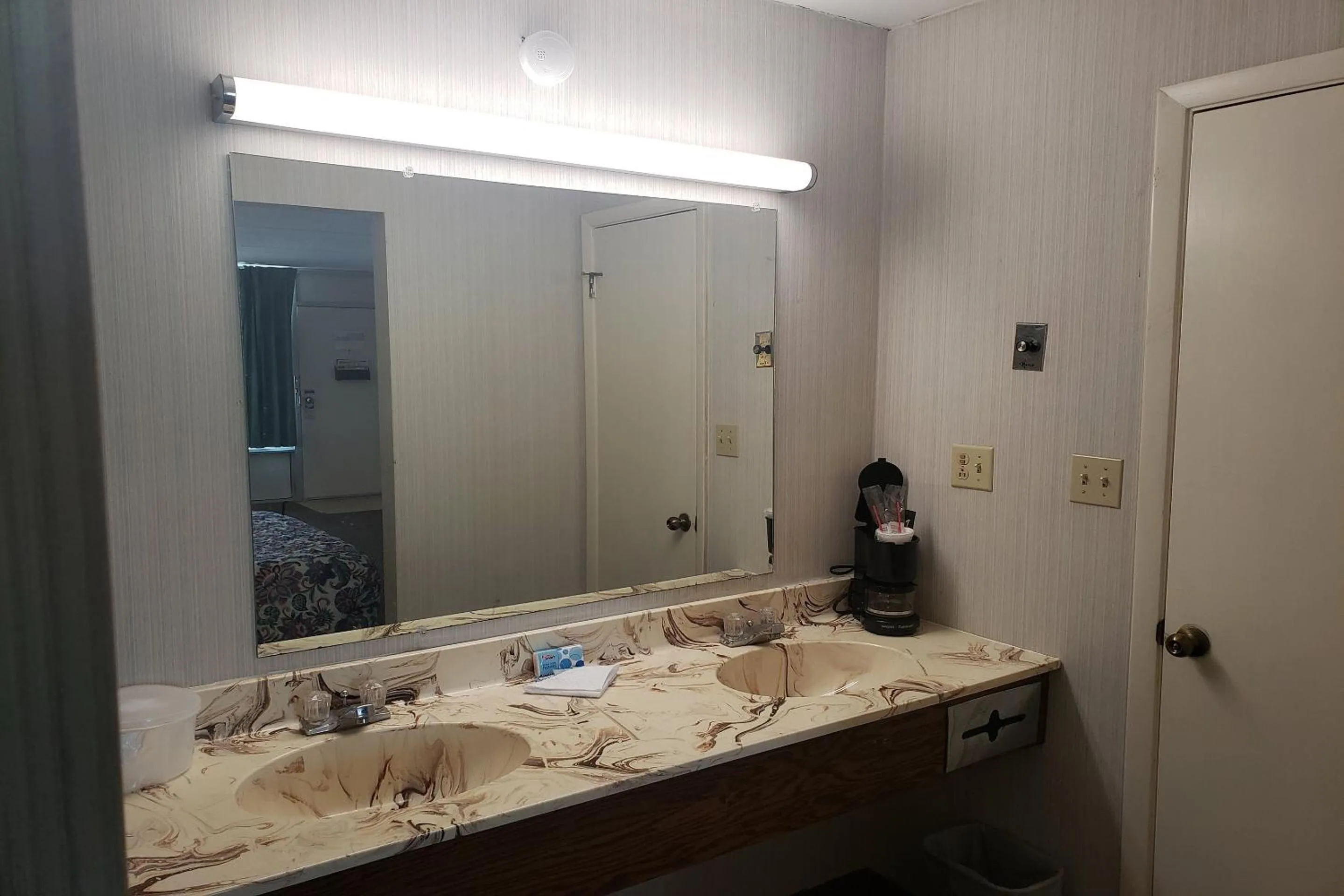 Bathroom in OYO Hotel Whitely City Hwy 27 KY