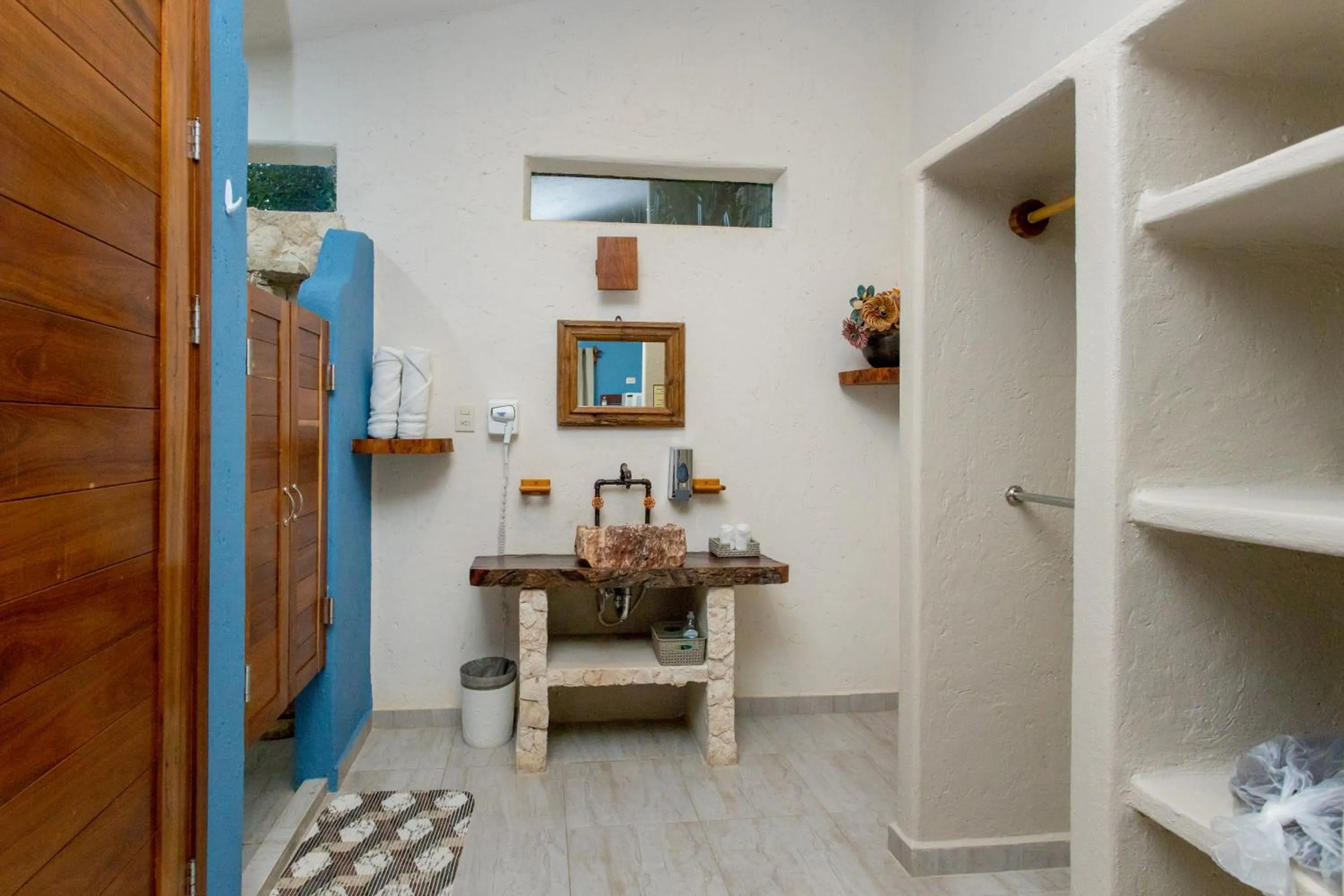 Toilet in ALDEA JO-YAH