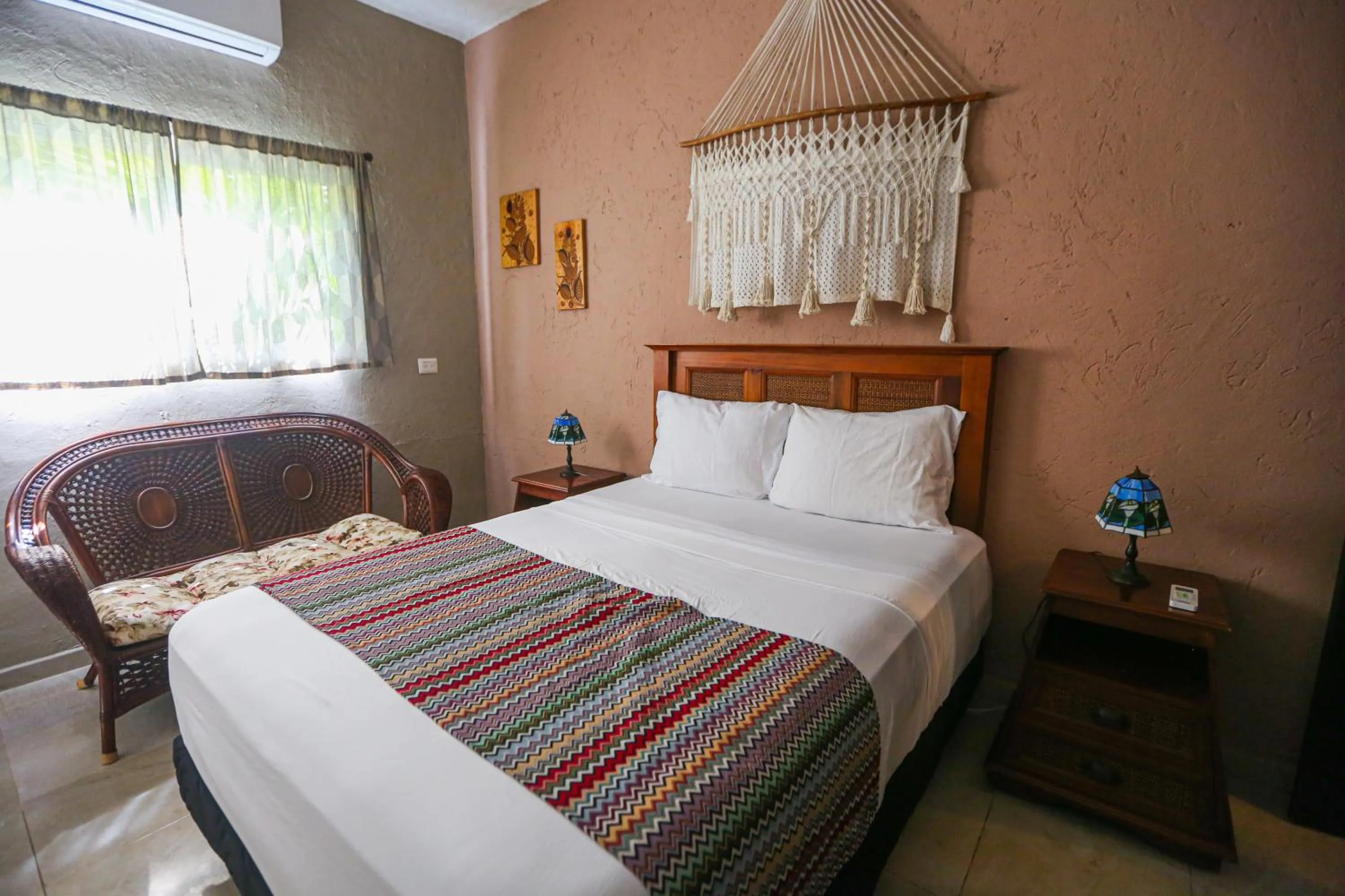 Bed in ALDEA JO-YAH