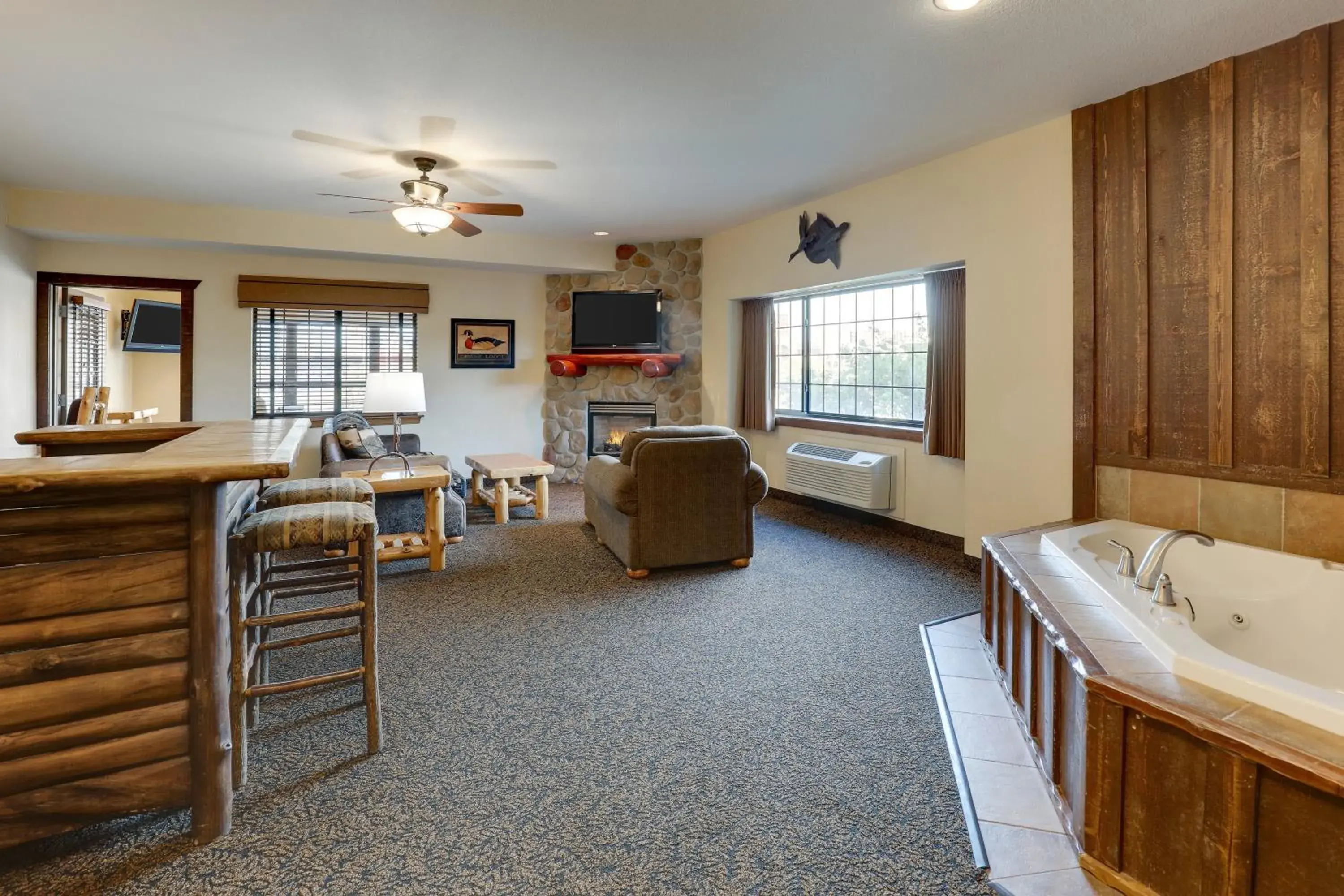 Superior Suite in Stoney Creek Hotel Sioux City Superior Suite in Stoney Creek Hotel Sioux City