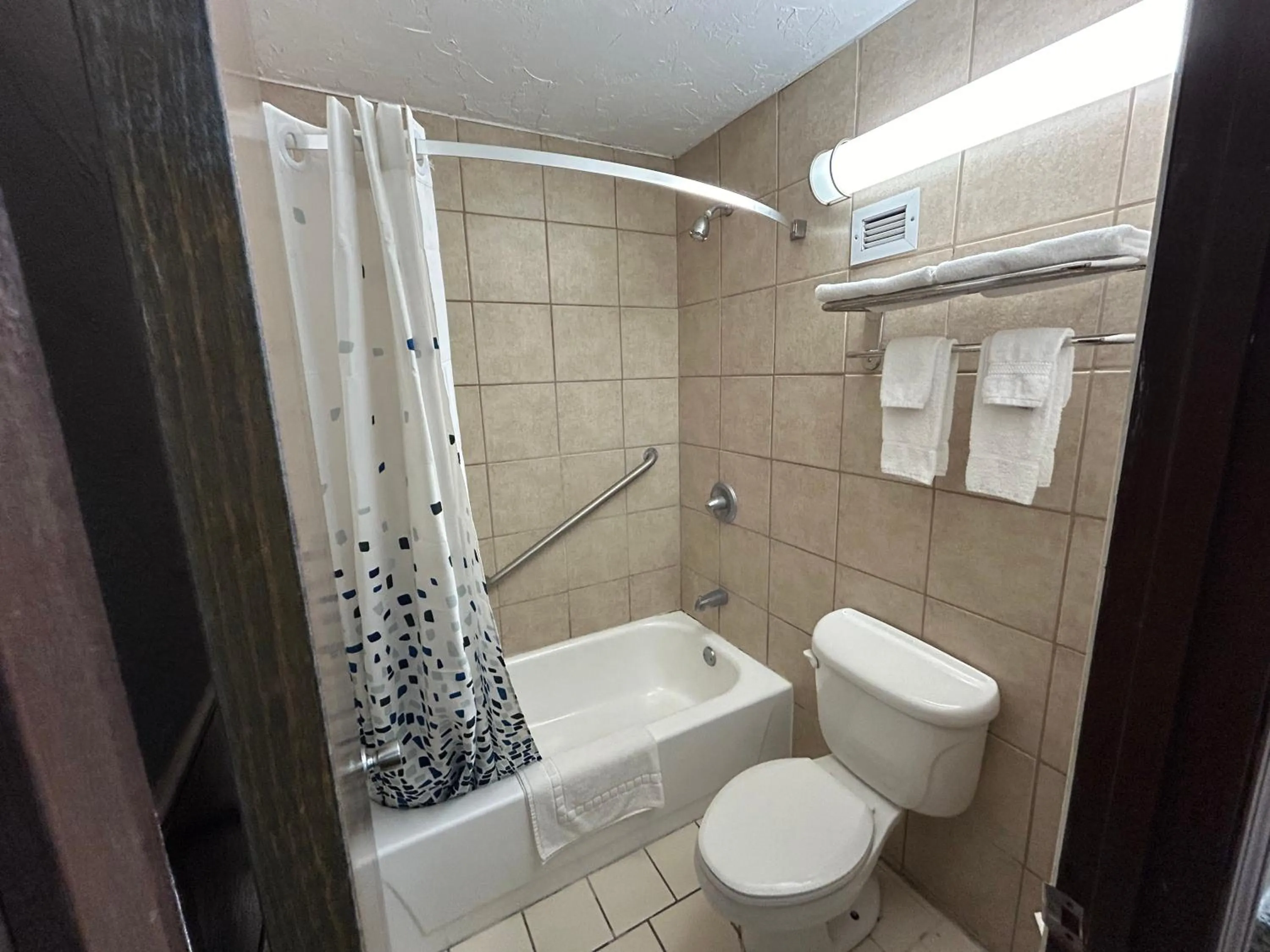 Bathroom in Motel 6 Ada OK