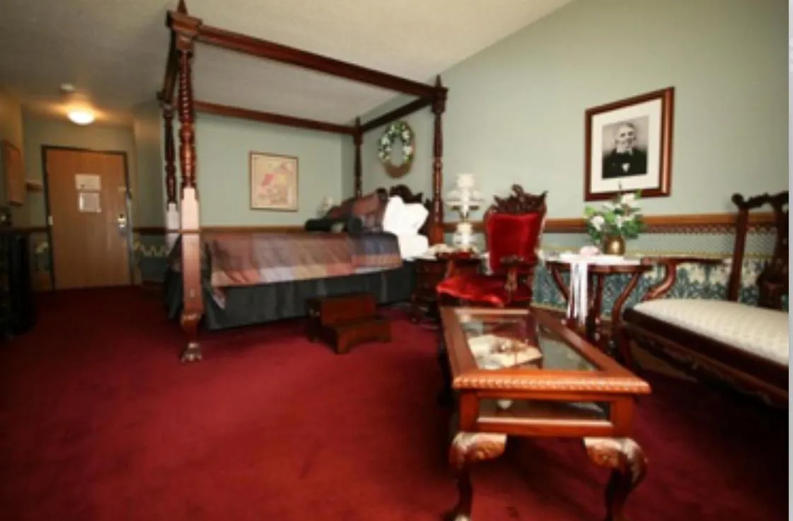 Bedroom, Bed in Best Western Dodgeville Inn & Suites