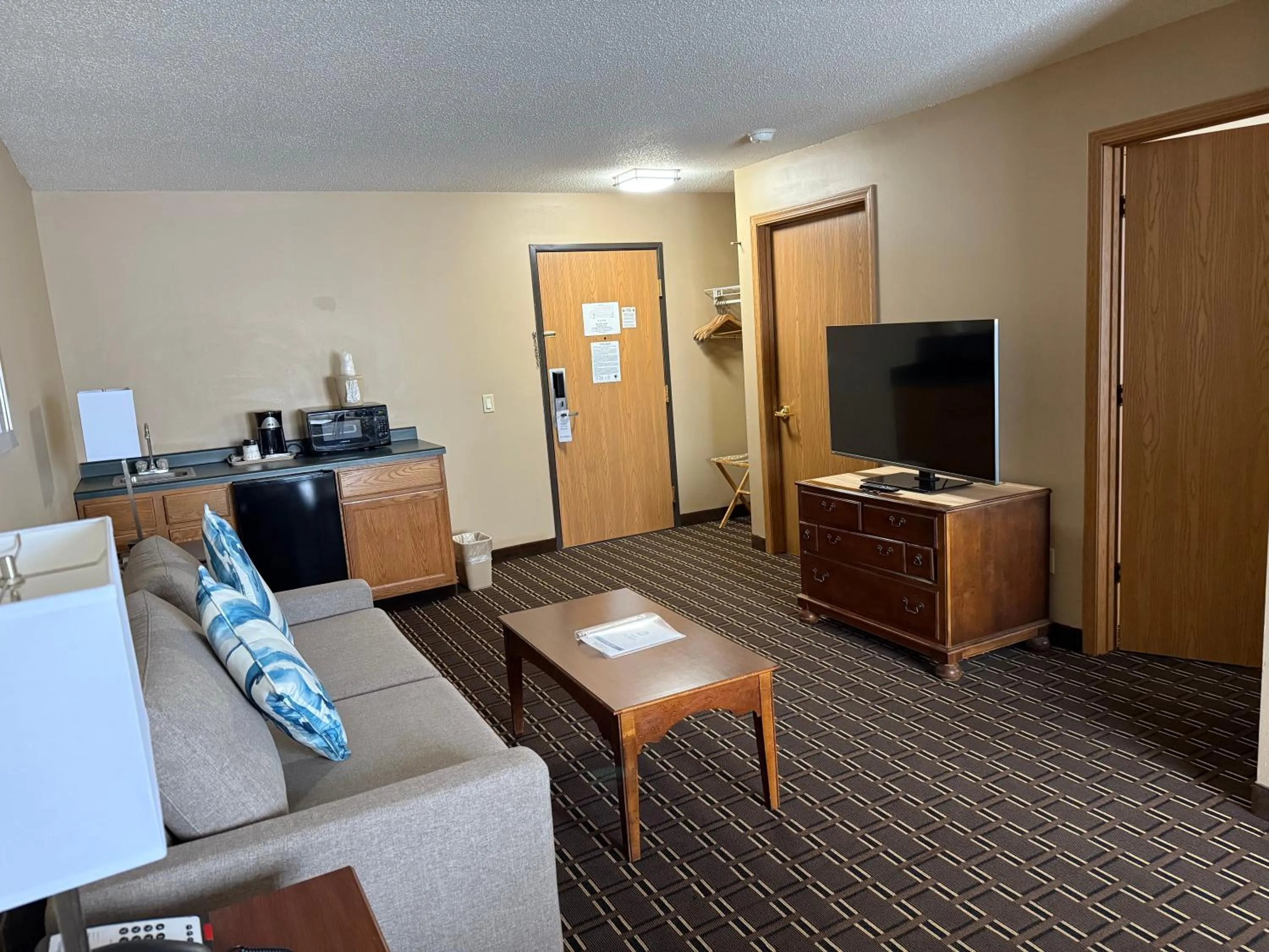Seating area in Best Western Dodgeville Inn & Suites