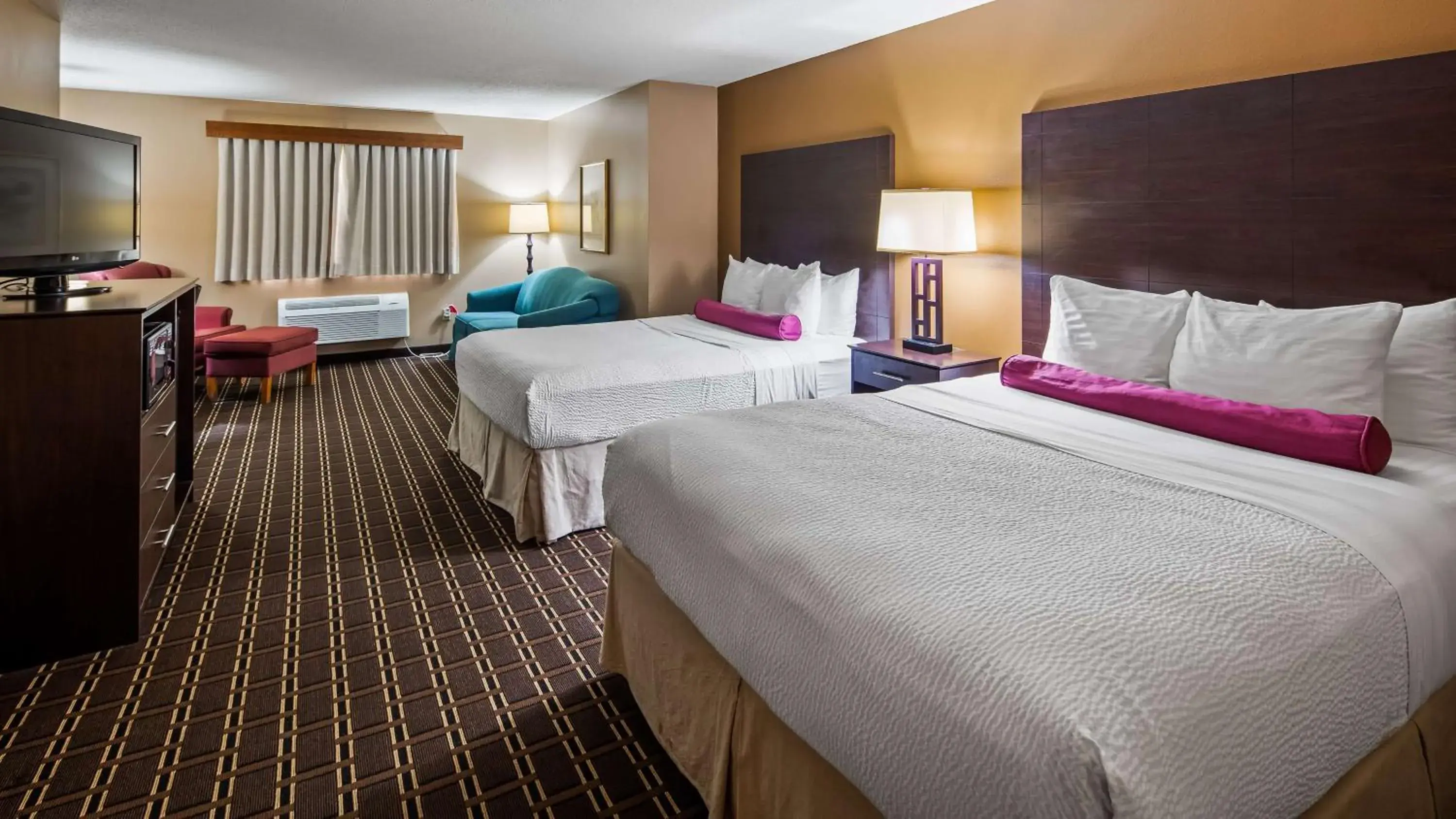 Bedroom in Best Western Dodgeville Inn & Suites Bedroom in Best Western Dodgeville Inn & Suites