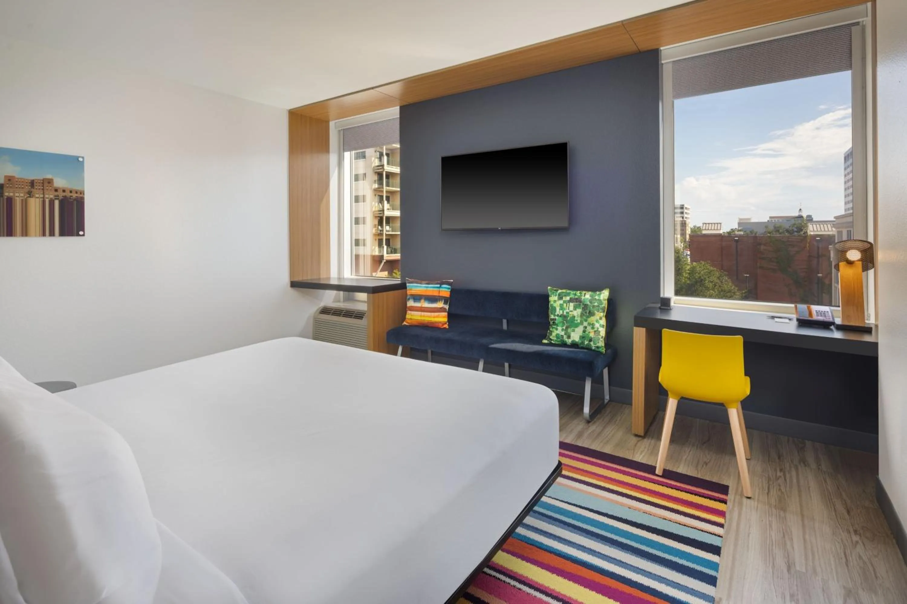 Photo of the whole room, Bed in Aloft Tallahassee Downtown