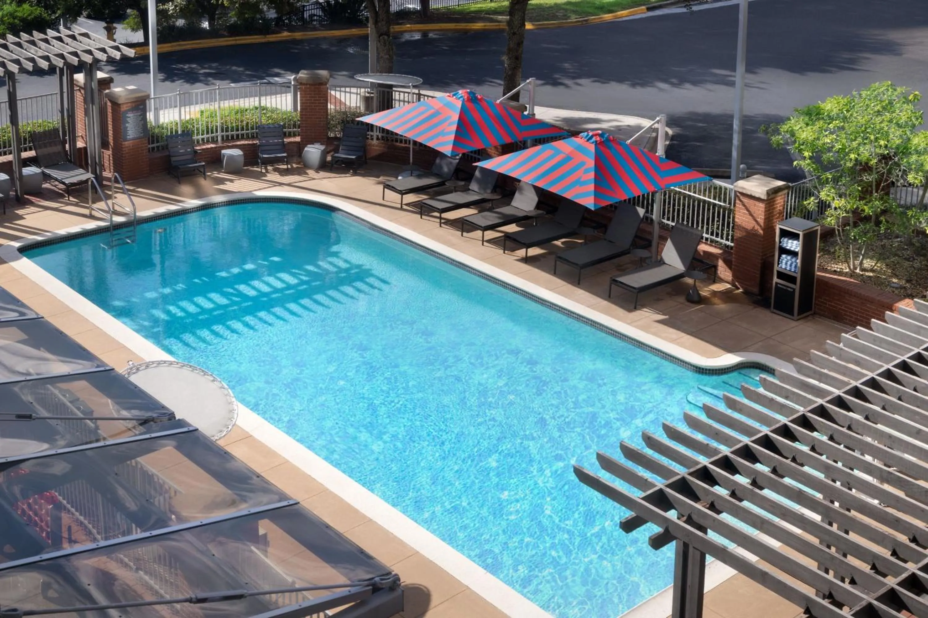 Swimming pool in Aloft Tallahassee Downtown