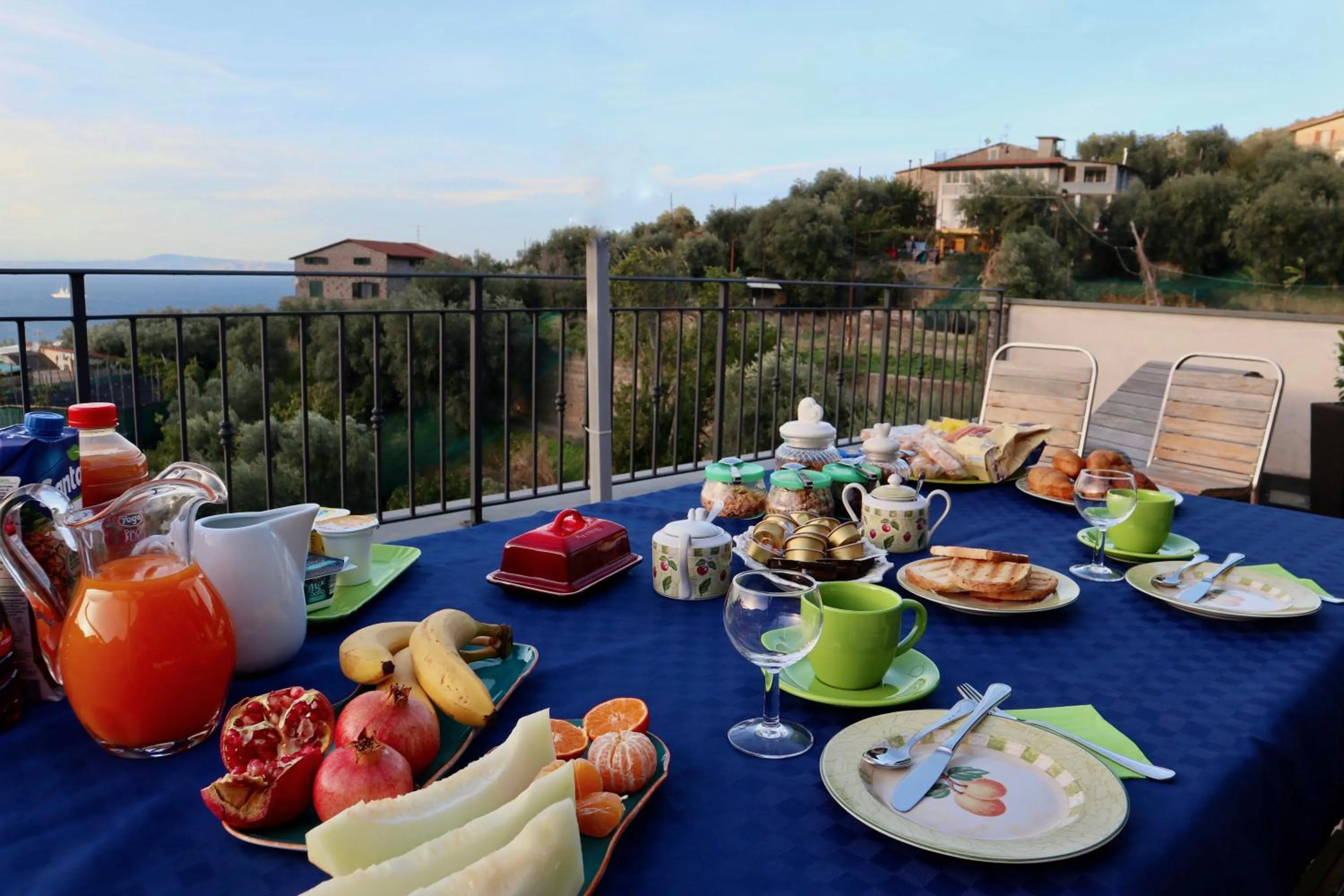 Natural landscape in B&B DA CHIARA SEA SIGHT