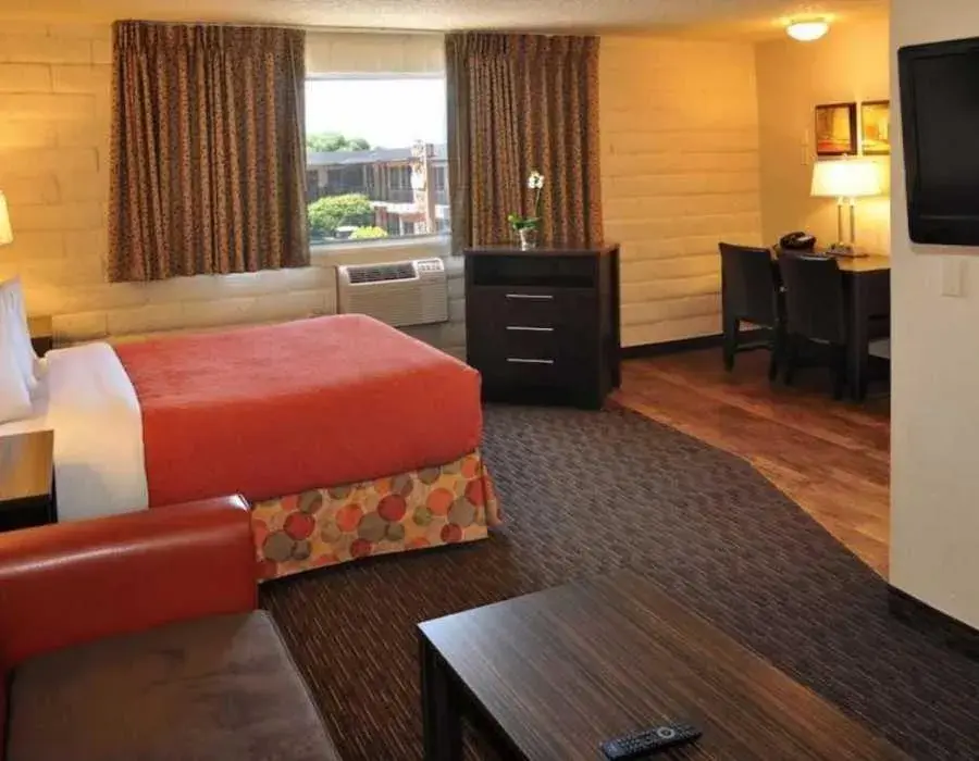 Bed in Cimarron Inn Klamath Falls Bed in Cimarron Inn Klamath Falls