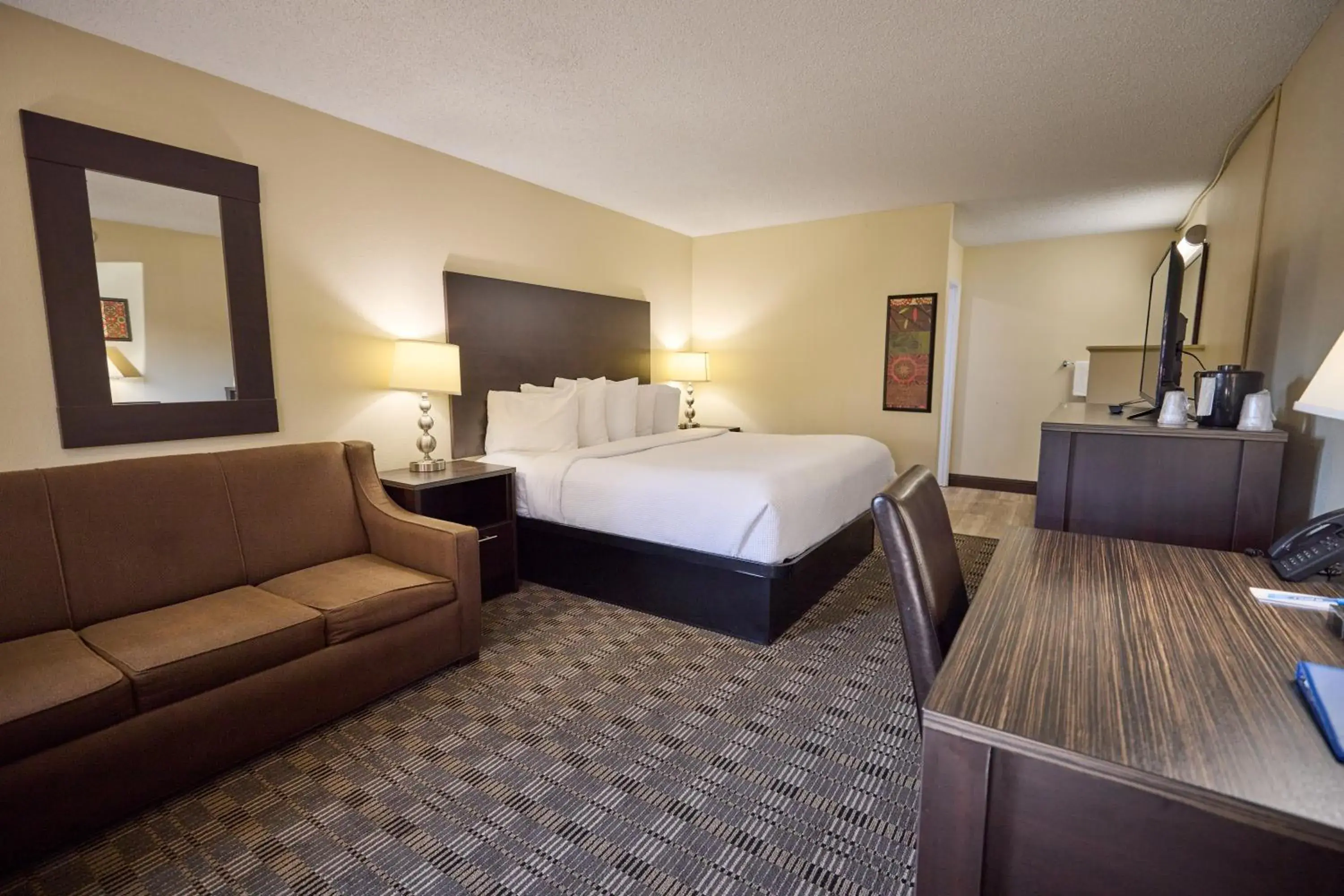 Bed in Cimarron Inn Klamath Falls Bed in Cimarron Inn Klamath Falls