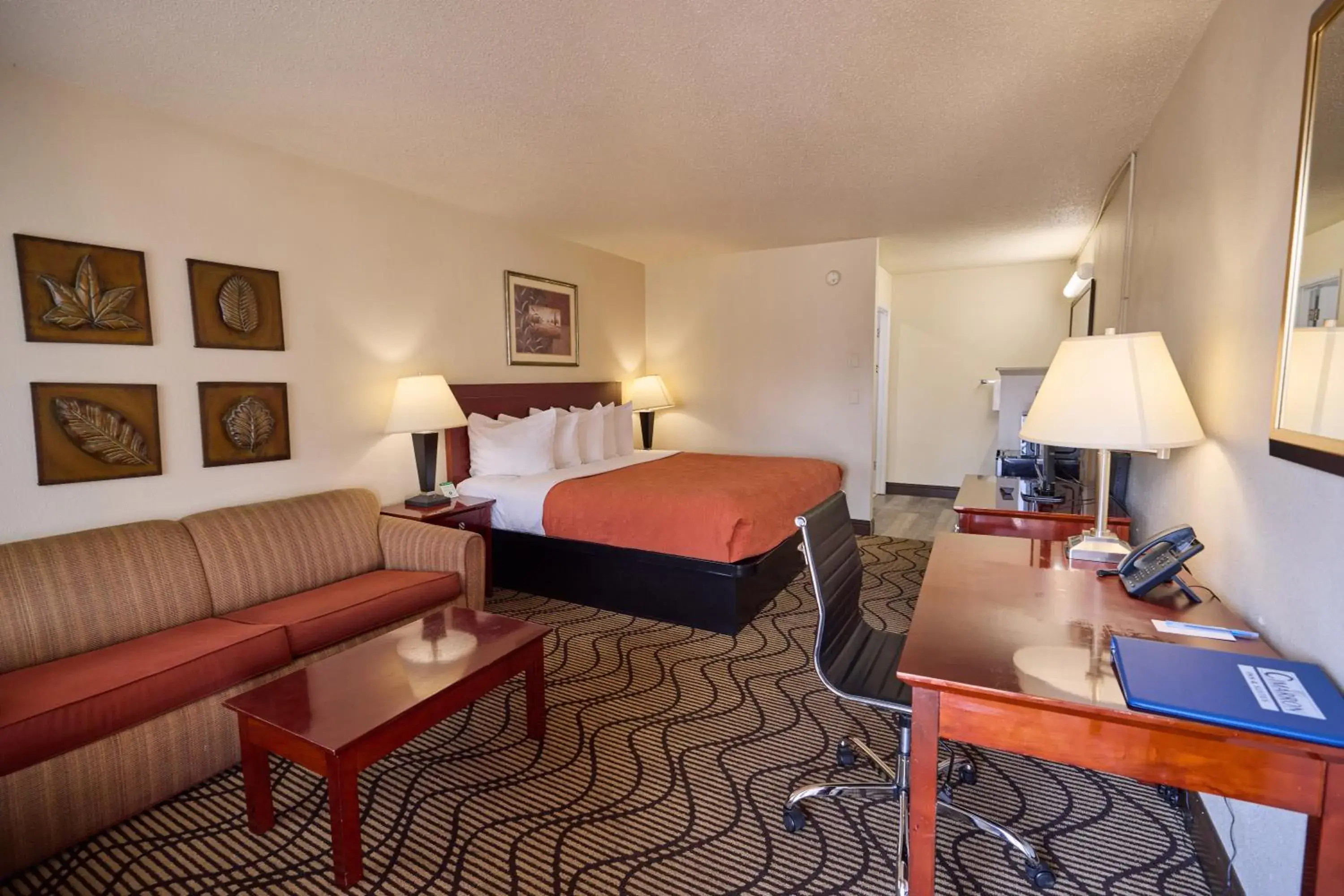 Bed in Cimarron Inn Klamath Falls Bed in Cimarron Inn Klamath Falls