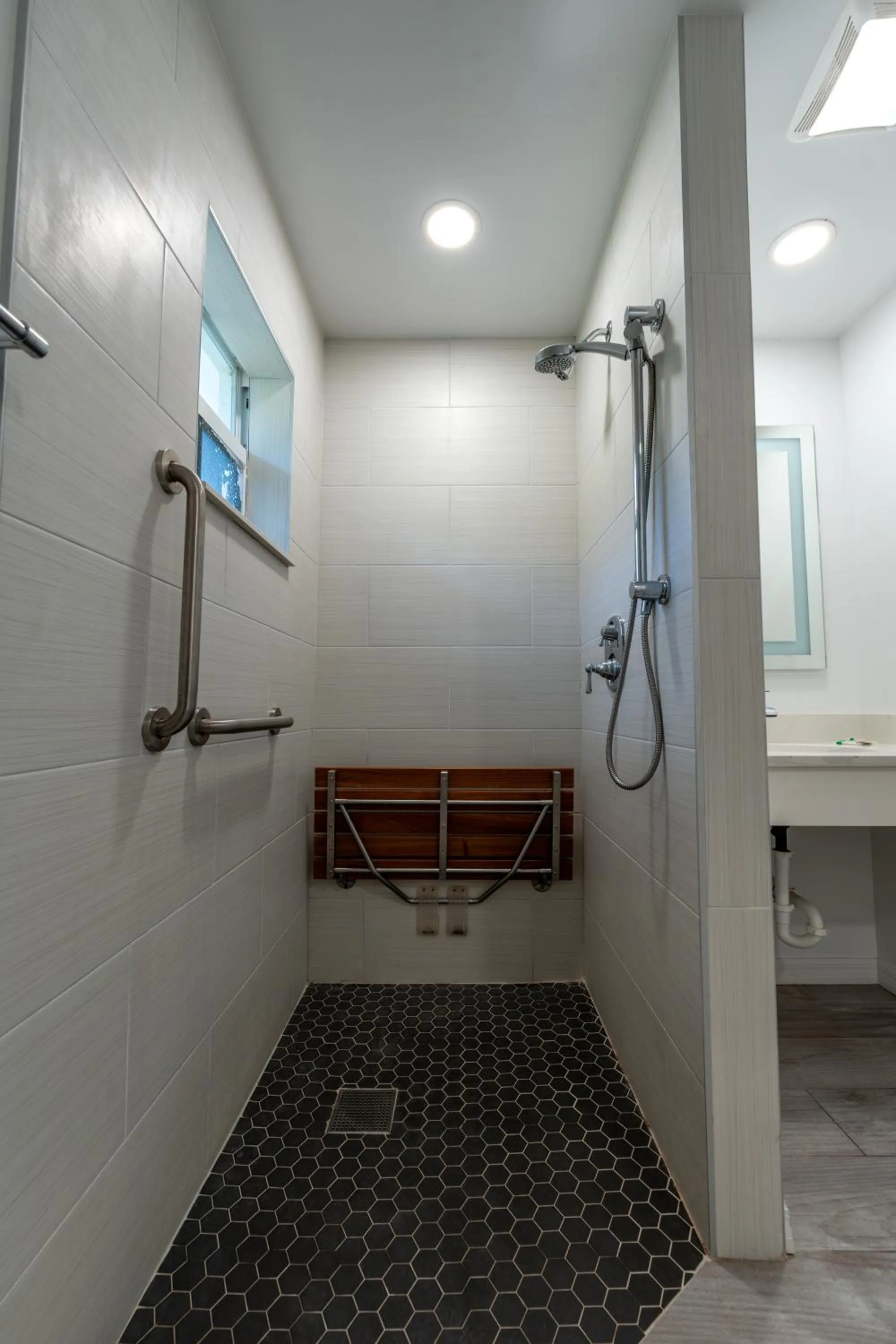 Bathroom in Seahorse Beach Bungalows