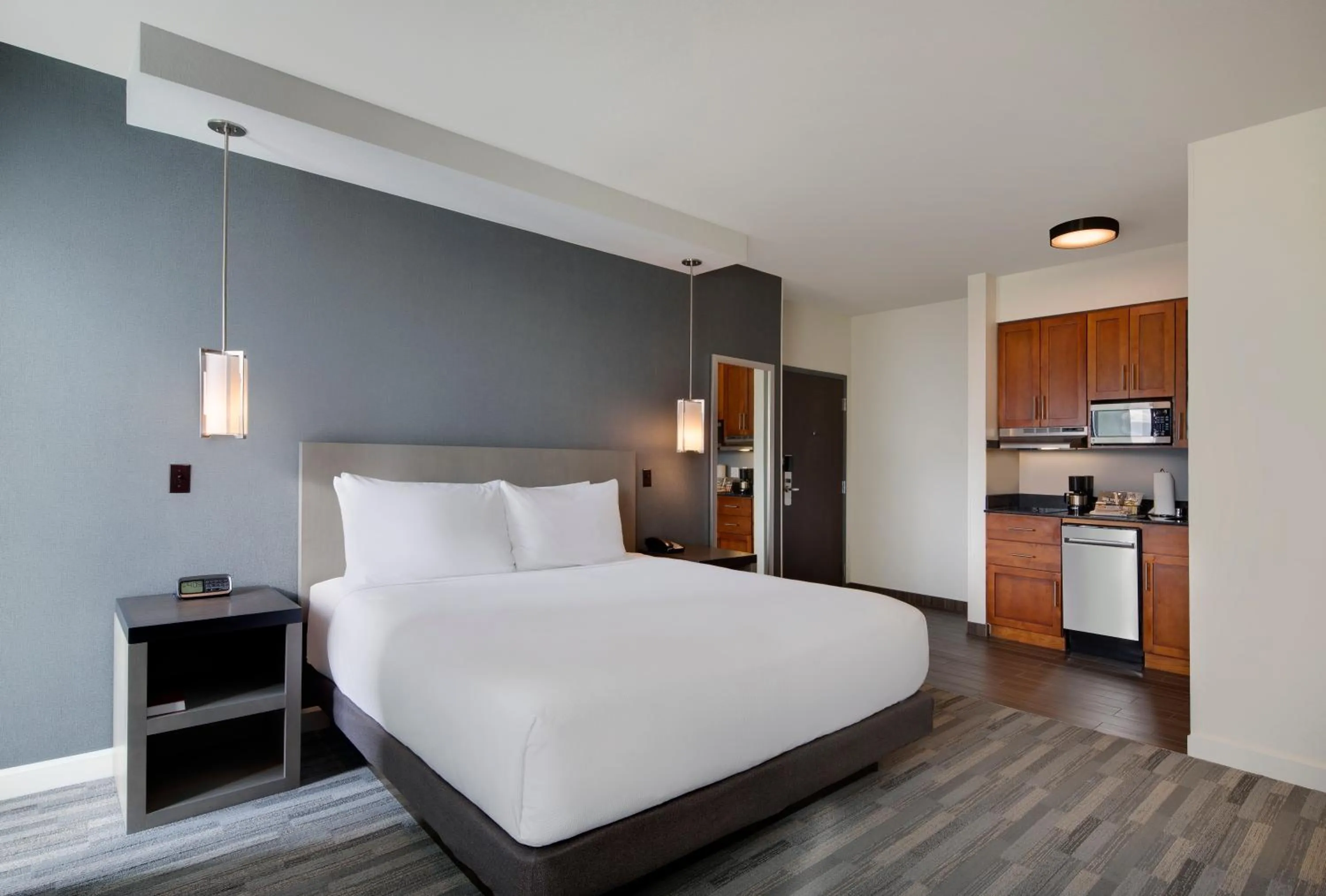 Kitchen or kitchenette, Bed in Hyatt House San Jose-Silicon Valley