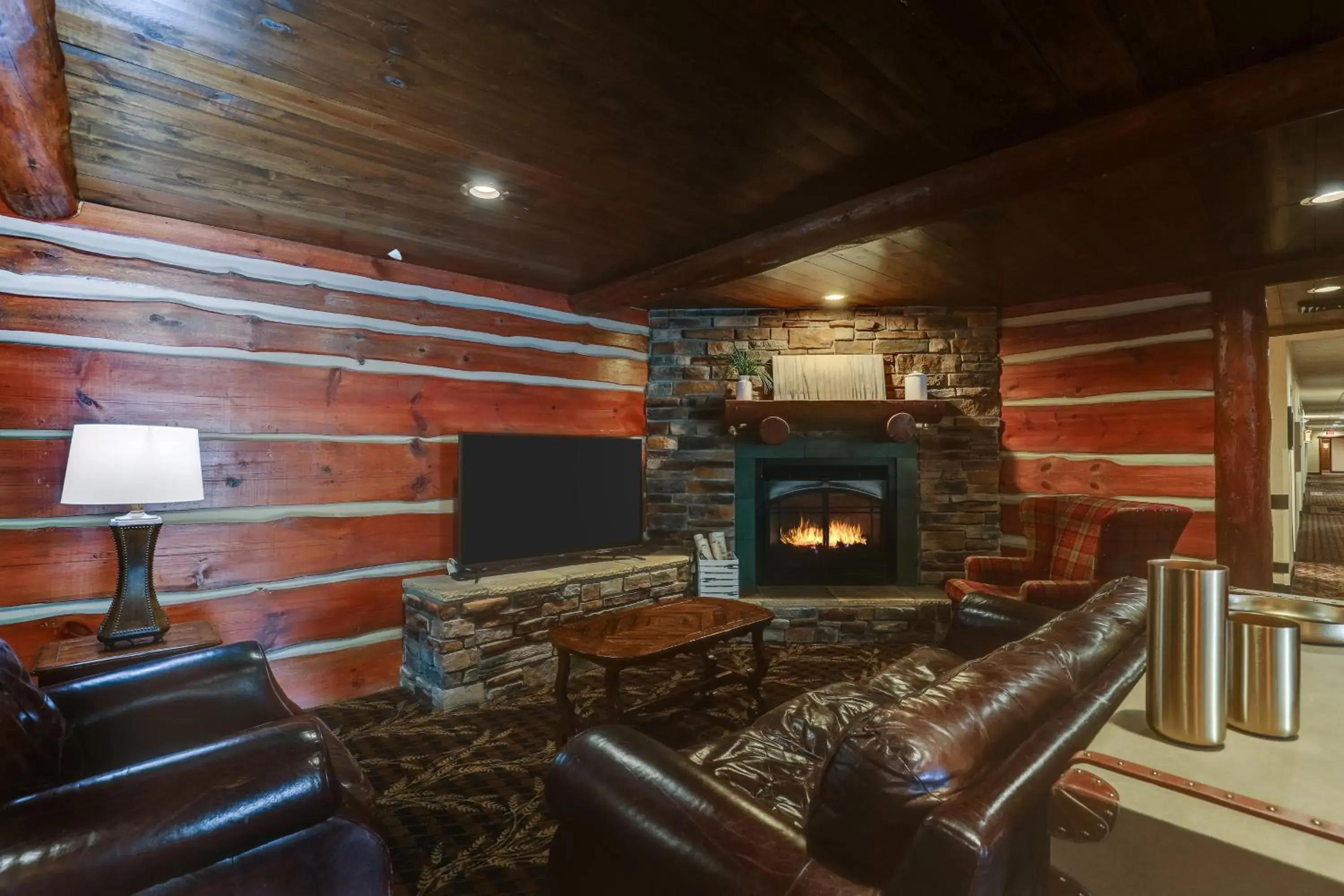 Lobby or reception in Stoney Creek Hotel Des Moines - Johnston Lobby or reception in Stoney Creek Hotel Des Moines - Johnston