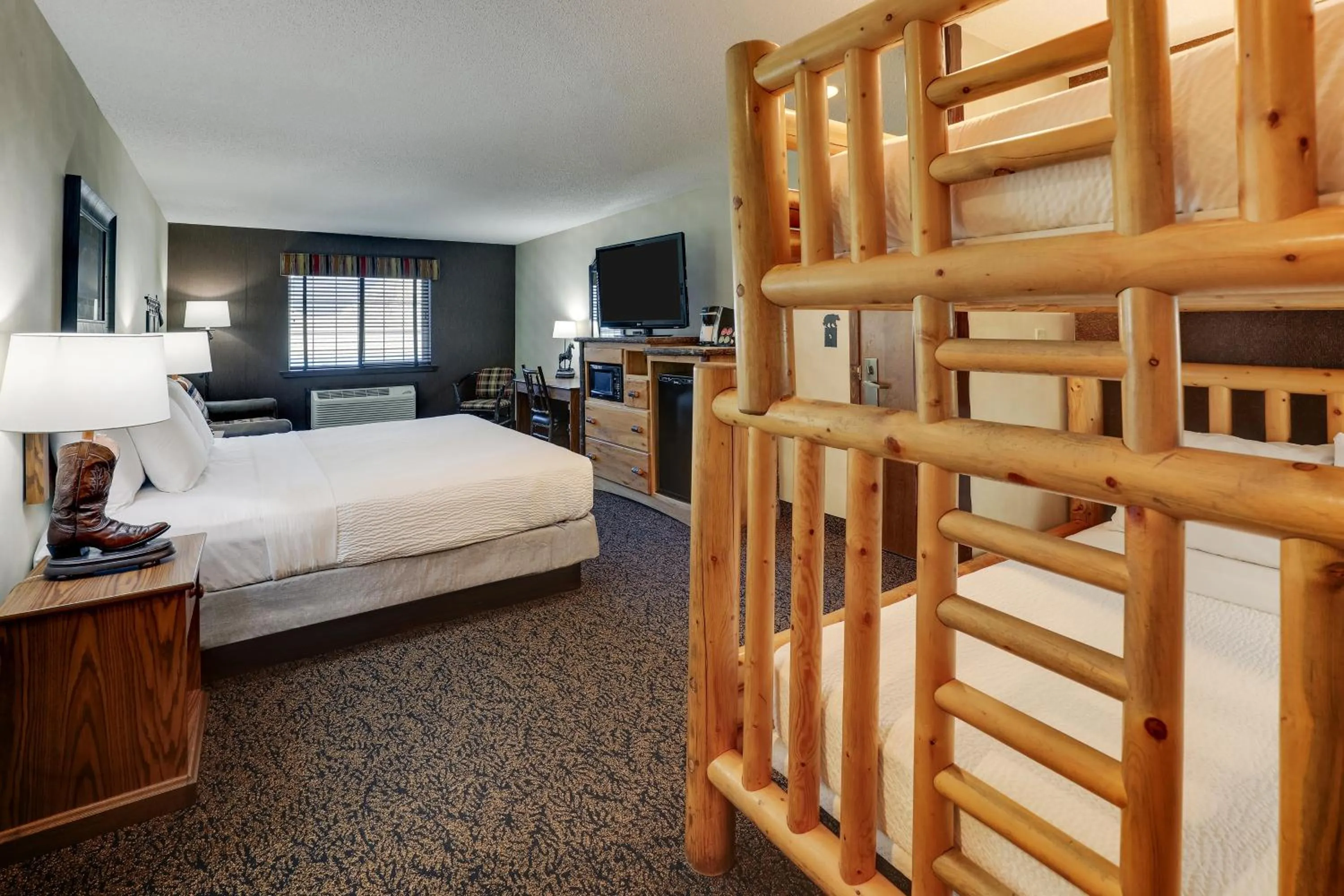 Bed in Stoney Creek Hotel Des Moines - Johnston