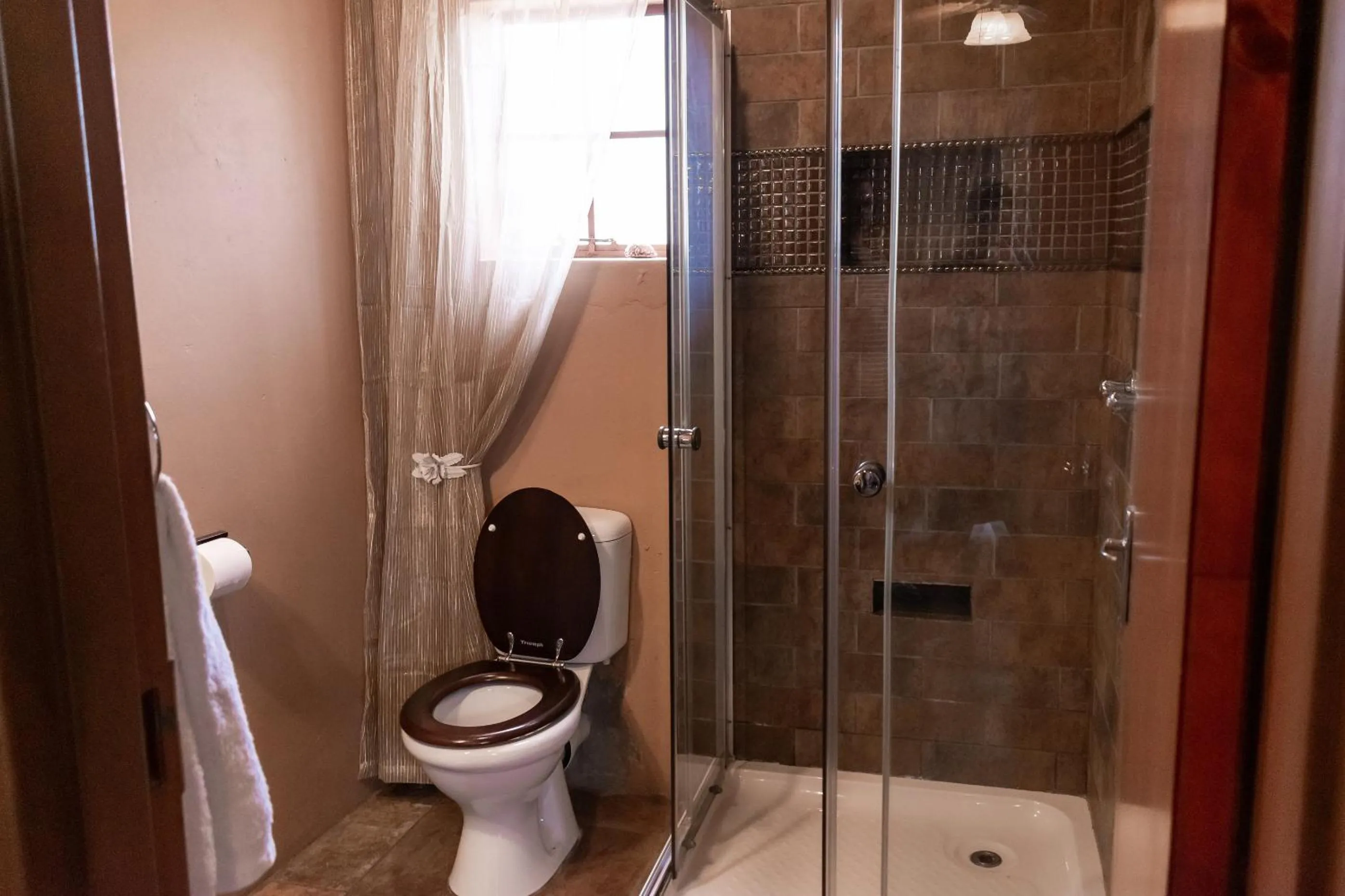 Shower in Bastille de Blignaut B&B