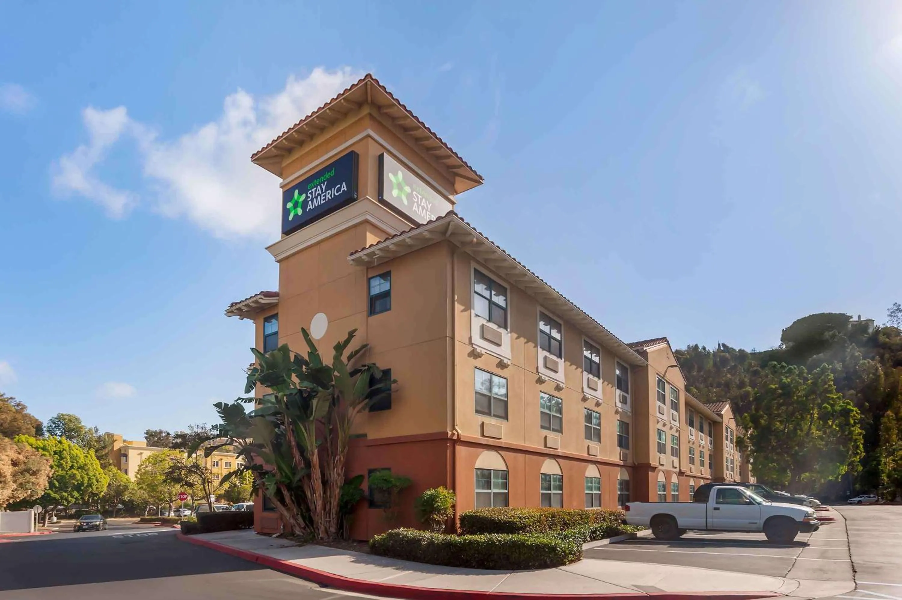 Property Building in Extended Stay America Suites - San Diego - Hotel Circle