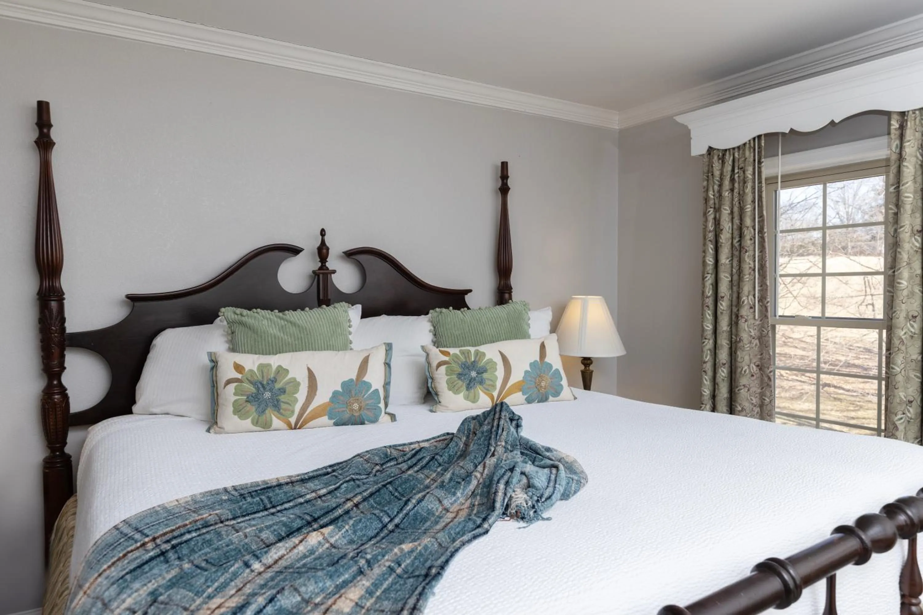 Bed in Brandywine River Hotel