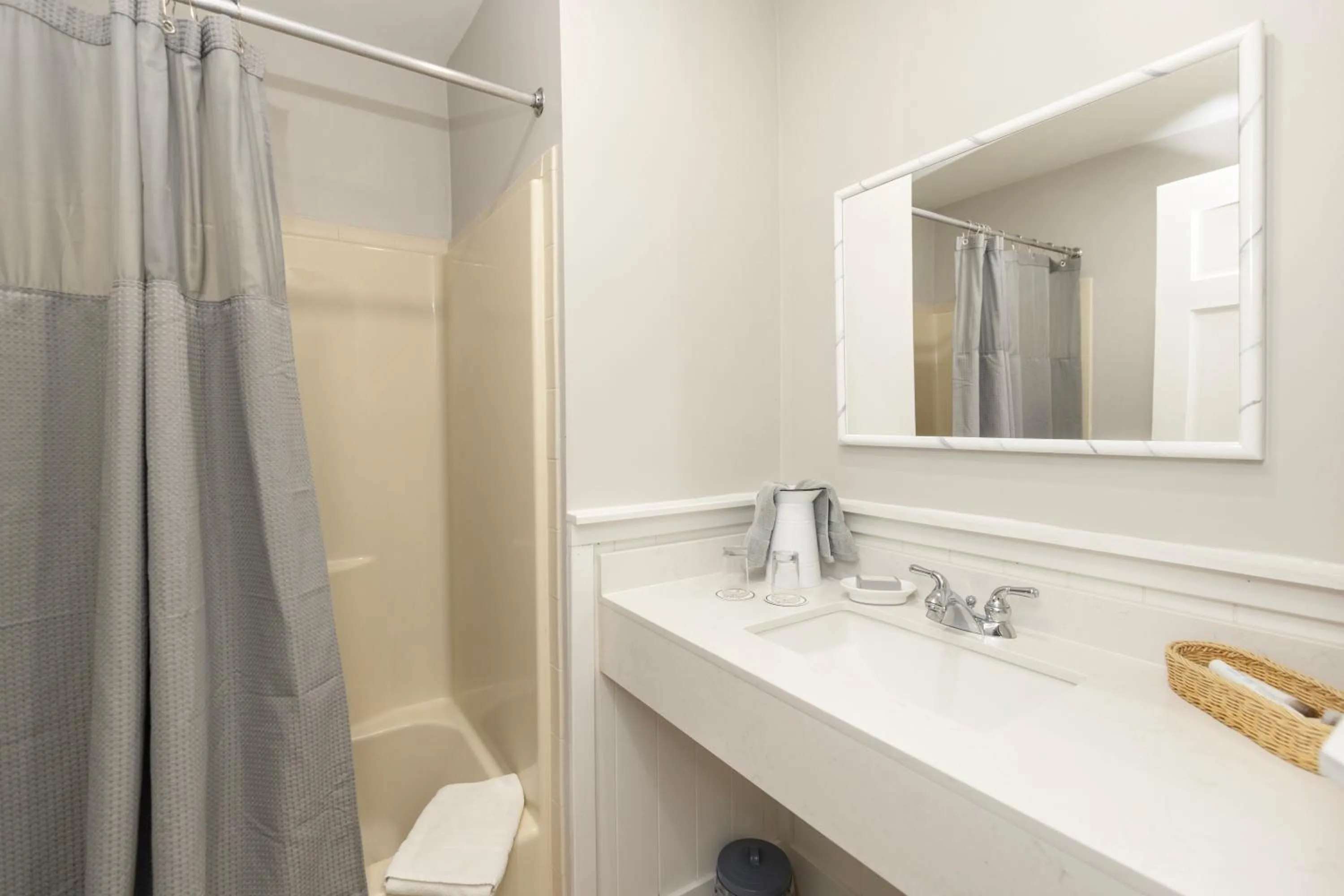 Shower in Brandywine River Hotel